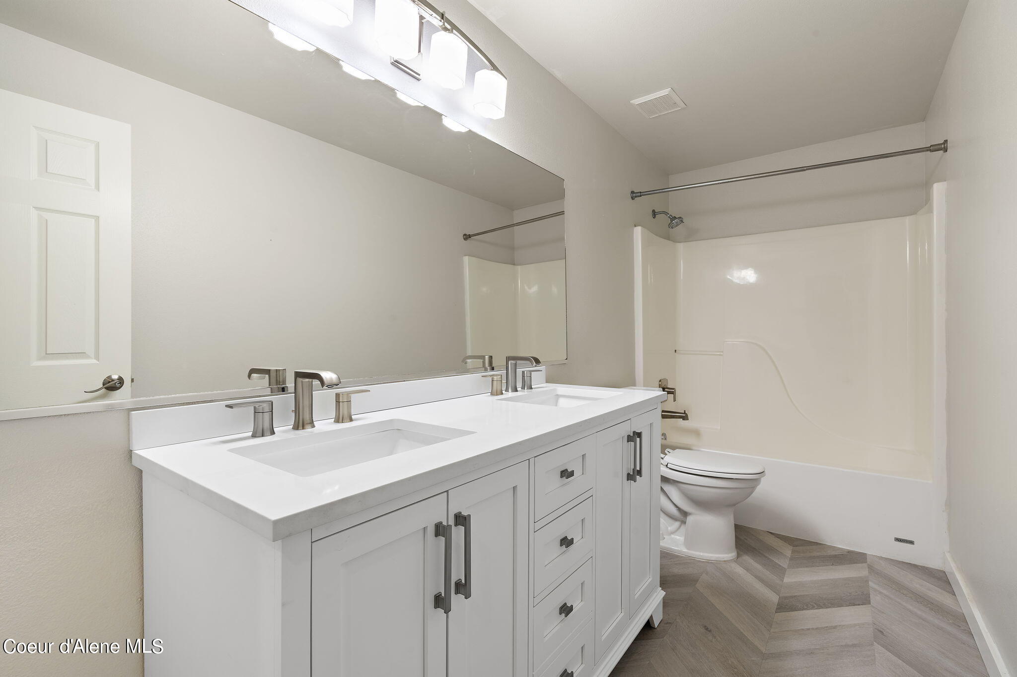 8424 N Parkside Drive