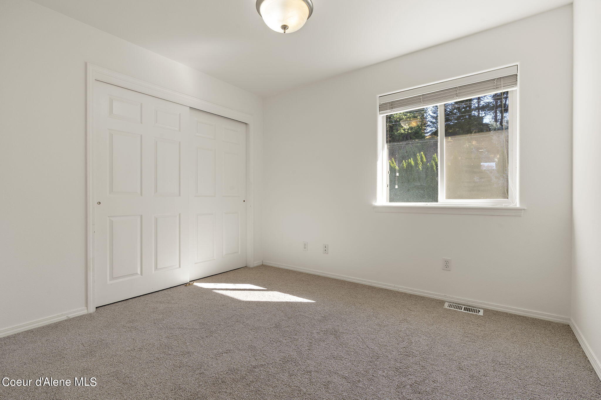 8424 N Parkside Drive