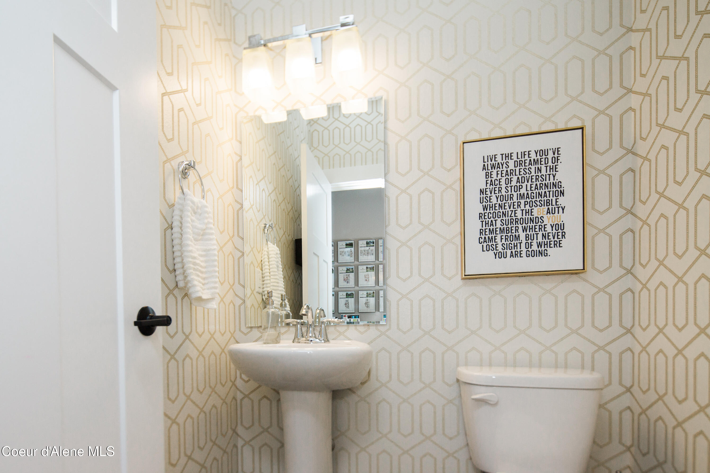 2526 W VICTOR LOOP, Coeur d'Alene