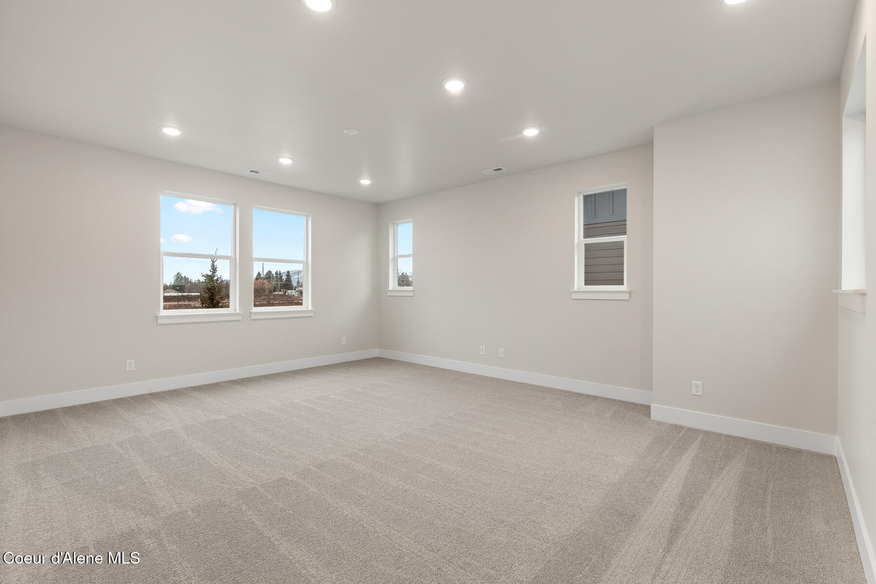 610 MOSCOW ST