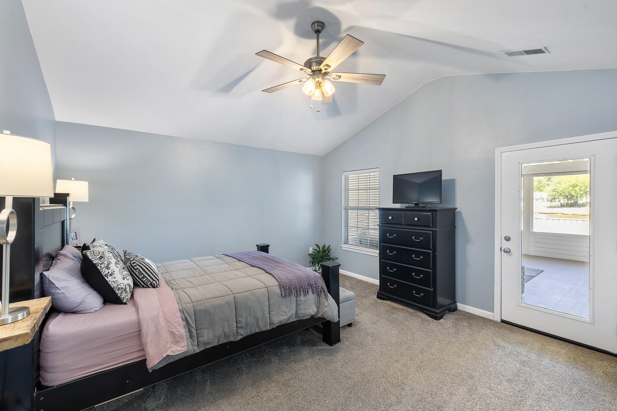 1136 Peninsula Cove Drive