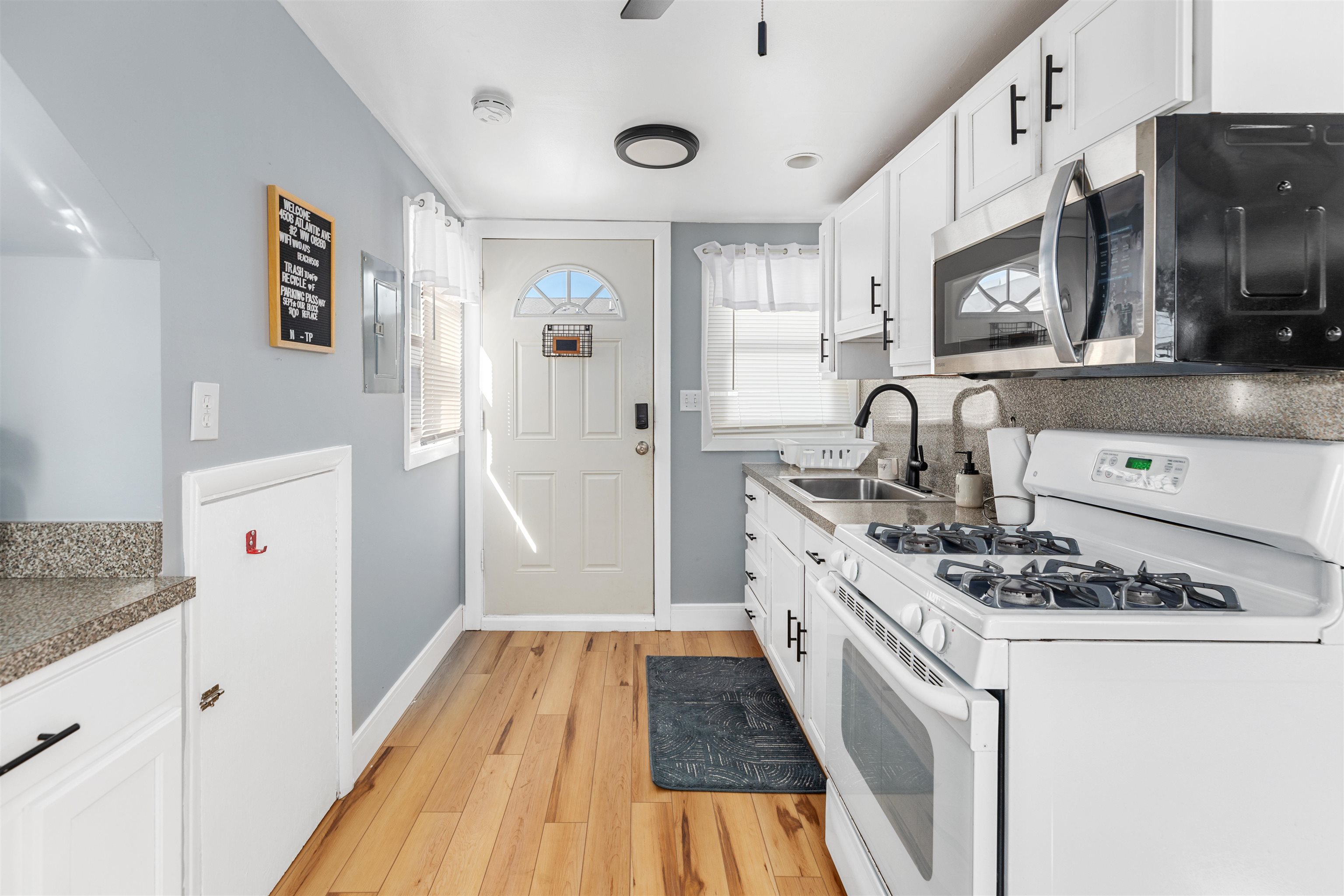 4506 Atlantic Avenue