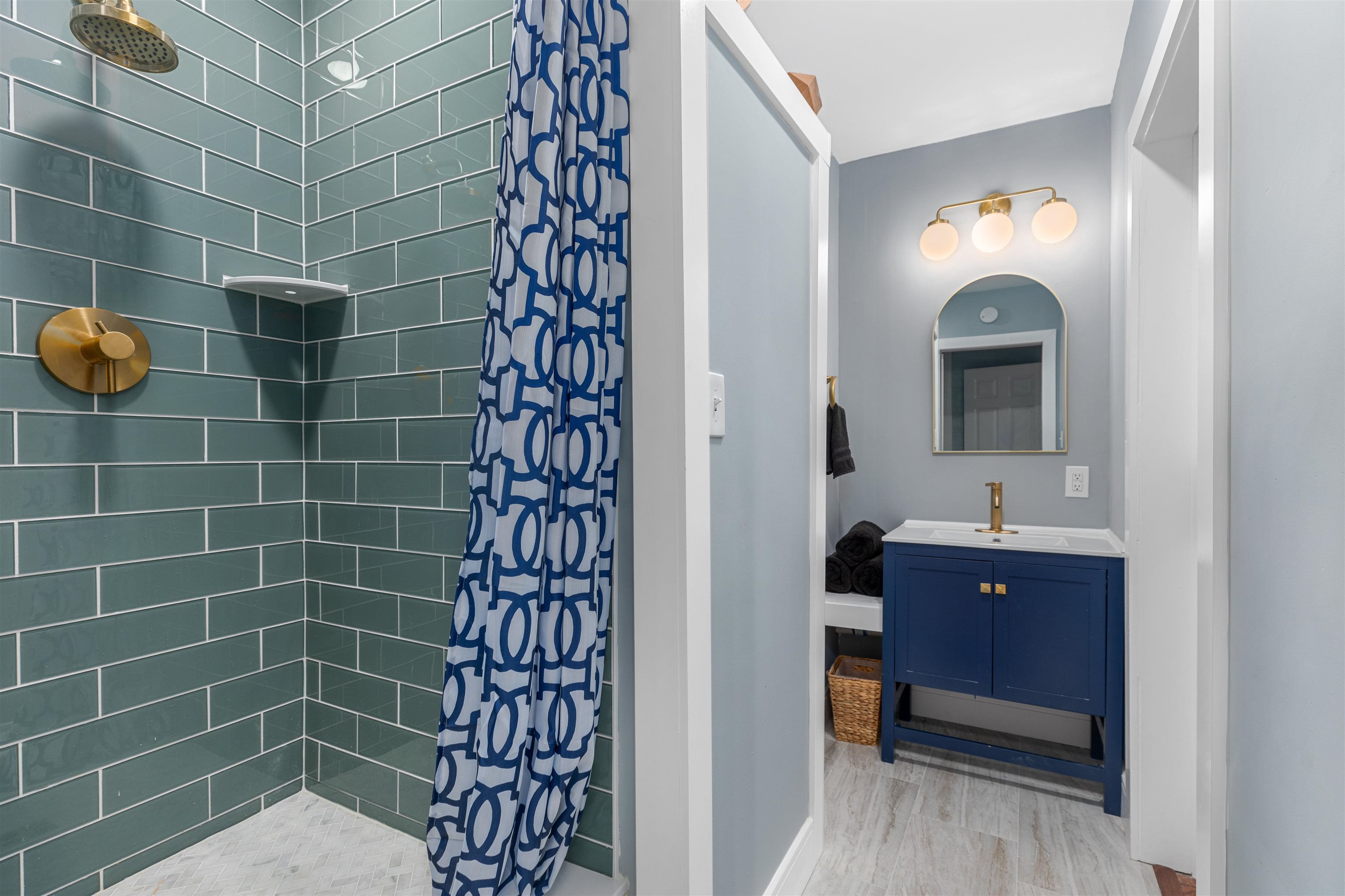 4506 Atlantic Avenue