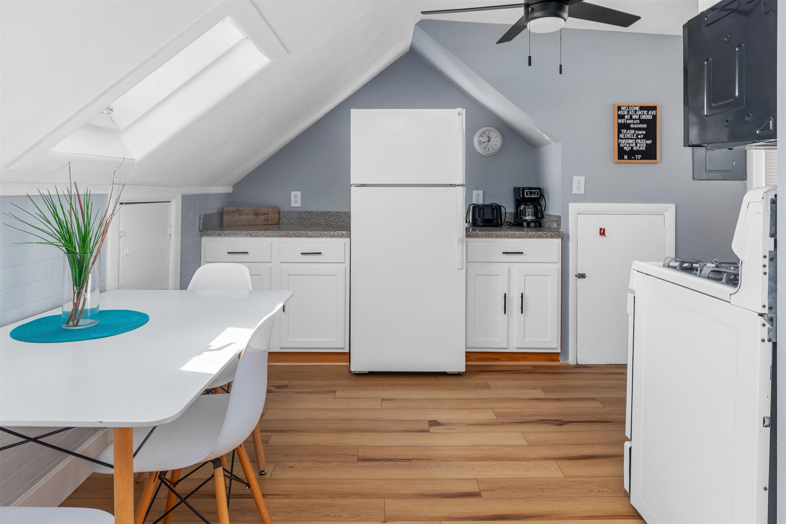 4506 Atlantic Avenue