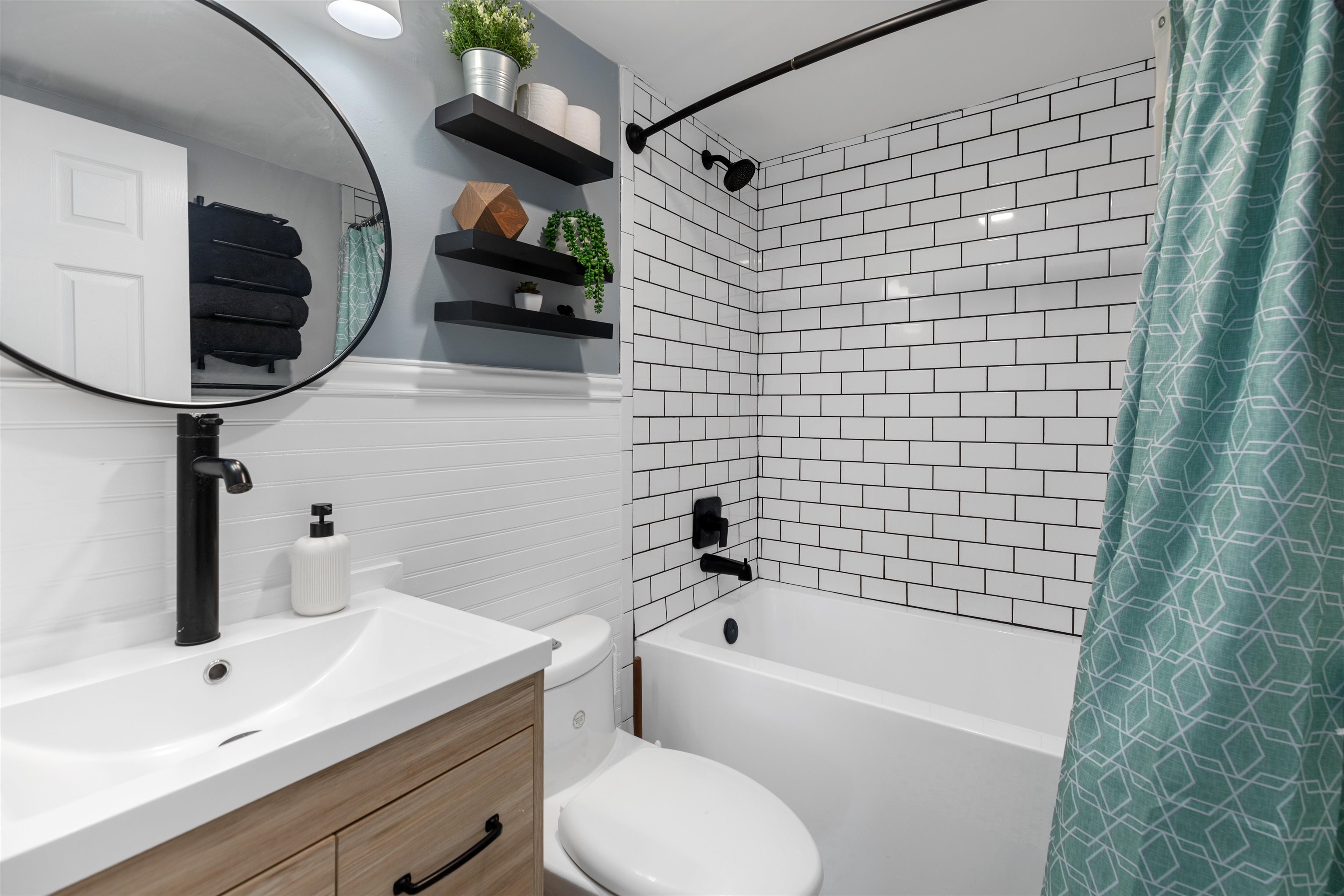 4506 Atlantic Avenue