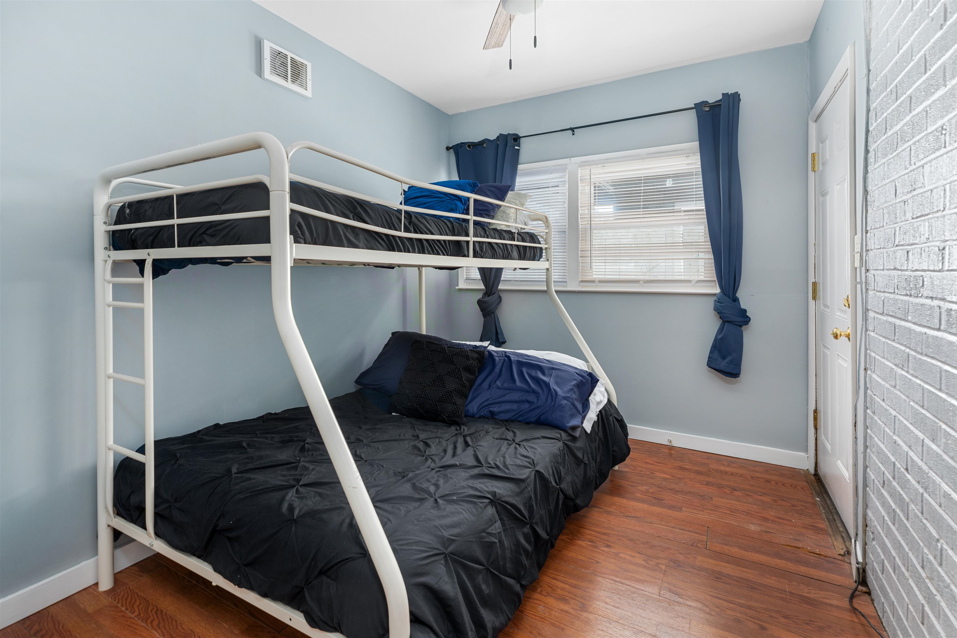 4506 Atlantic Avenue