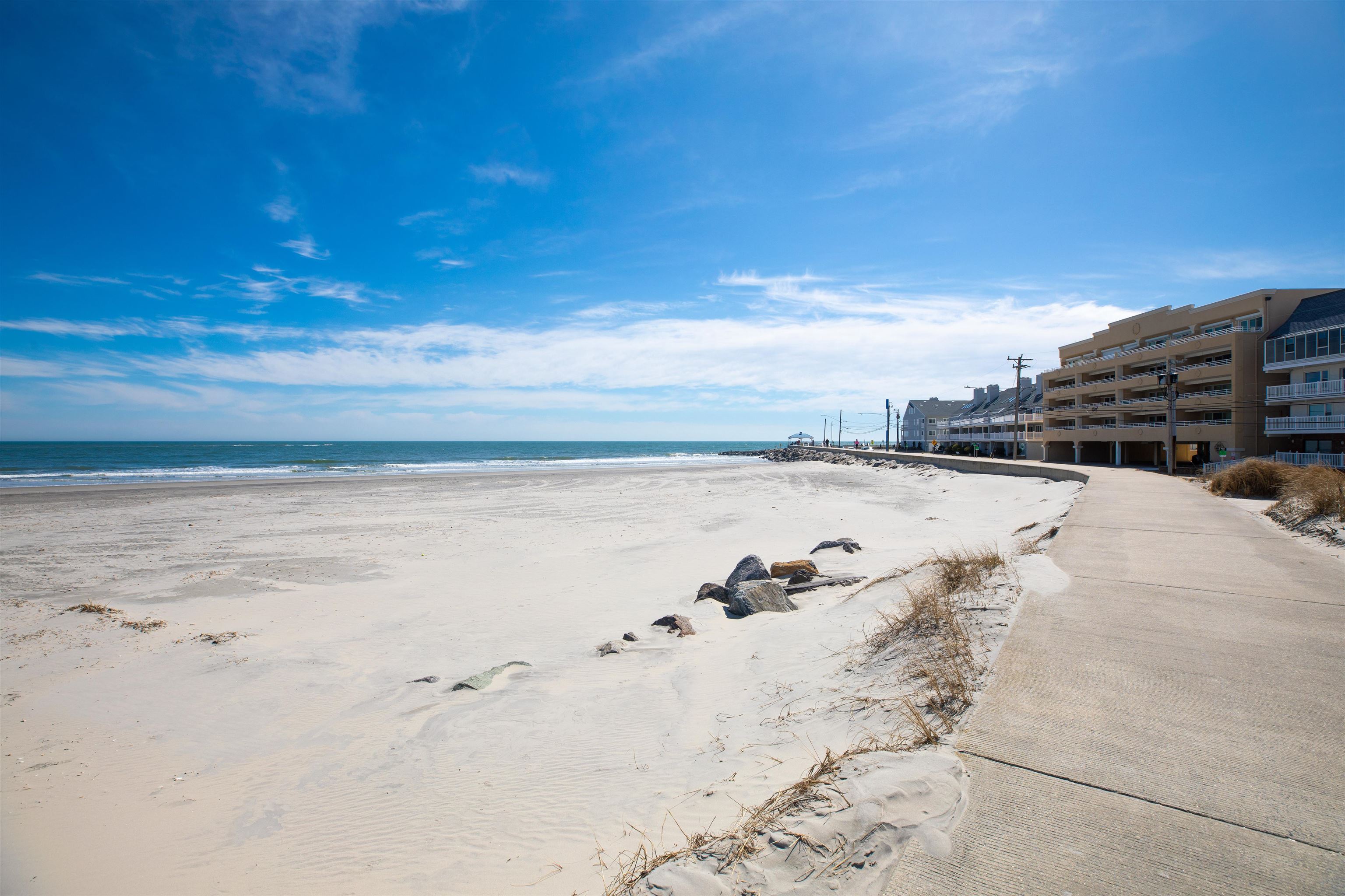 420 E 2nd Avenue Unit: 2B