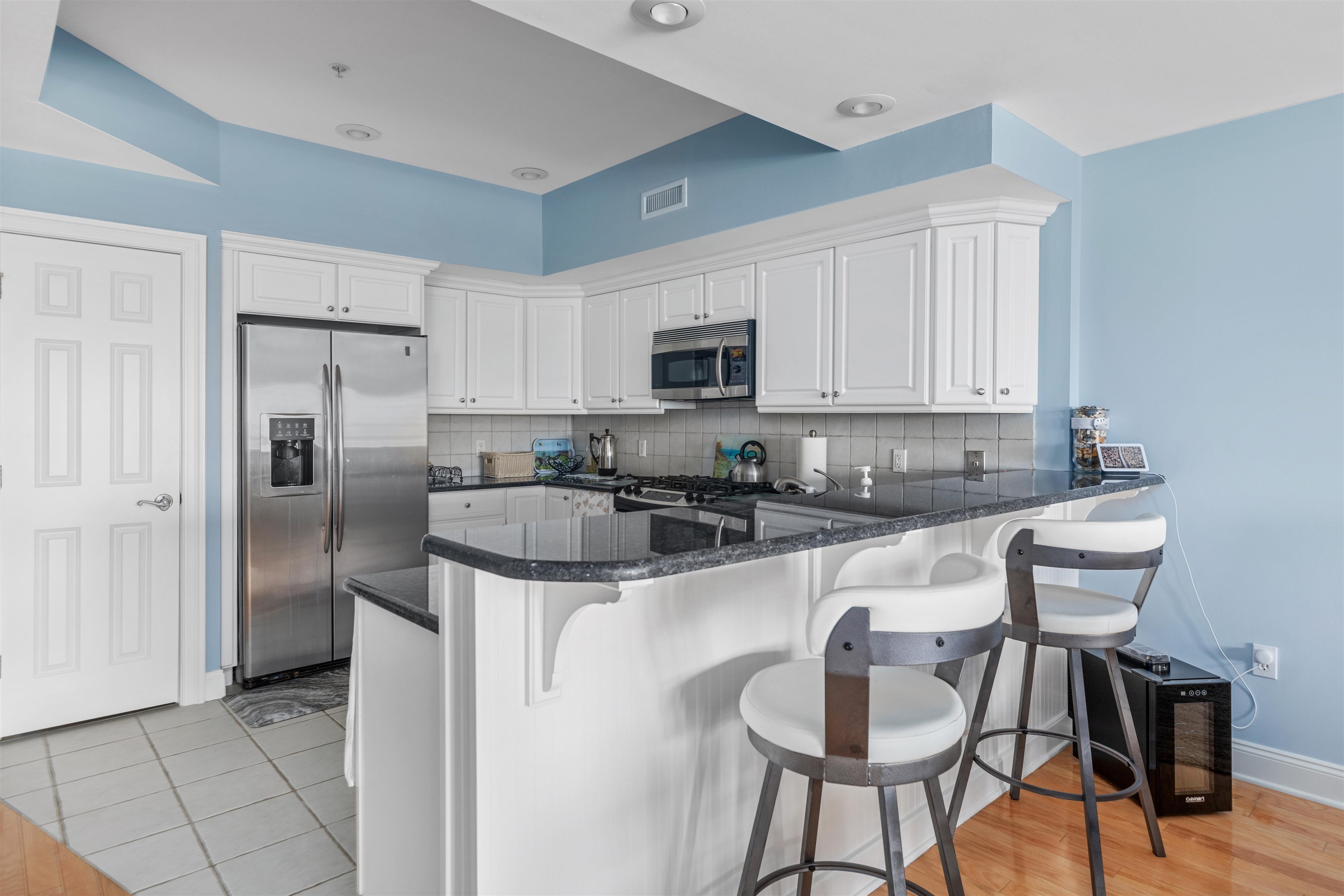 420 E 2nd Avenue Unit: 2B