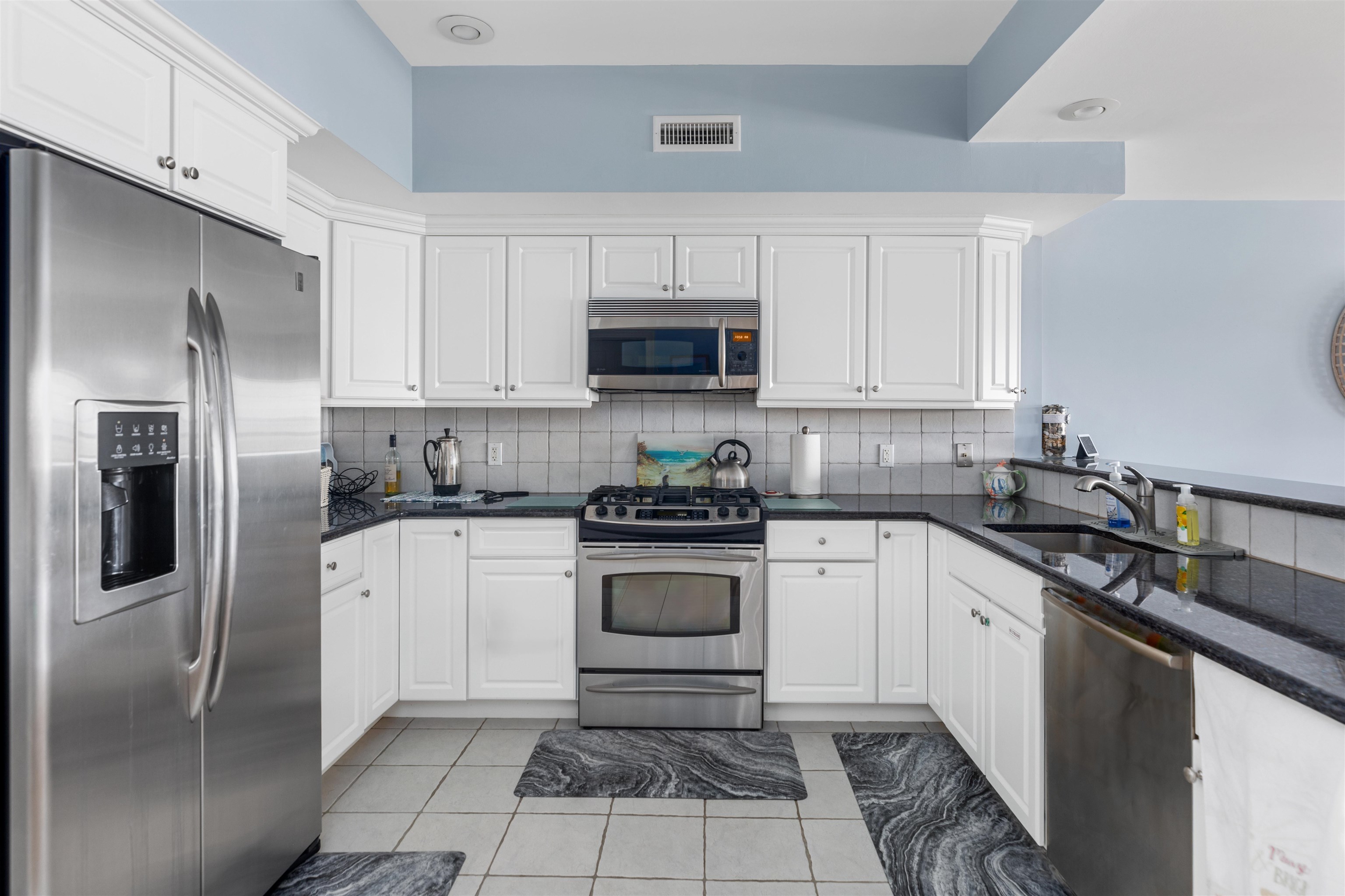 420 E 2nd Avenue Unit: 2B