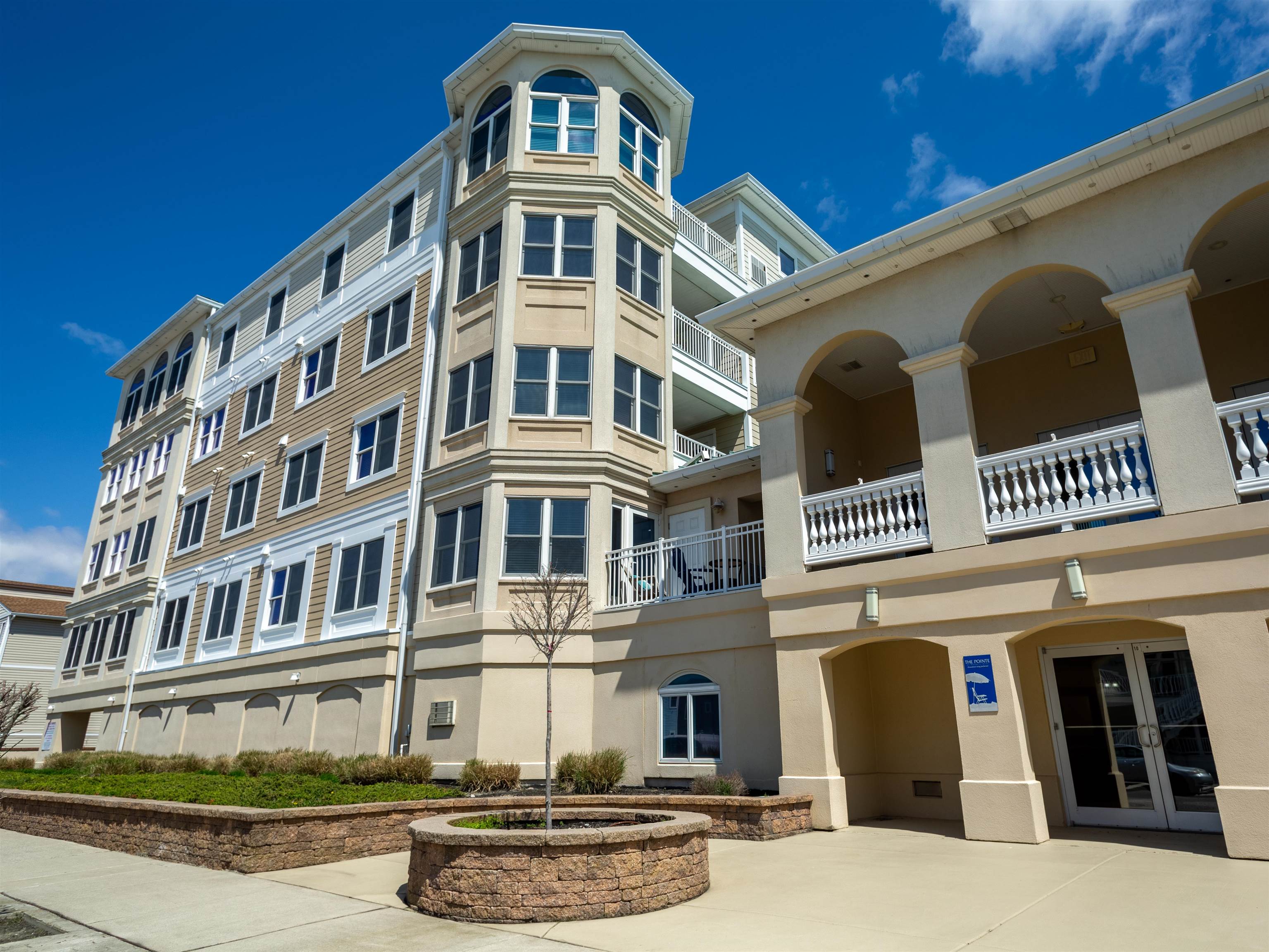 101 W Spruce Avenue Unit: 115