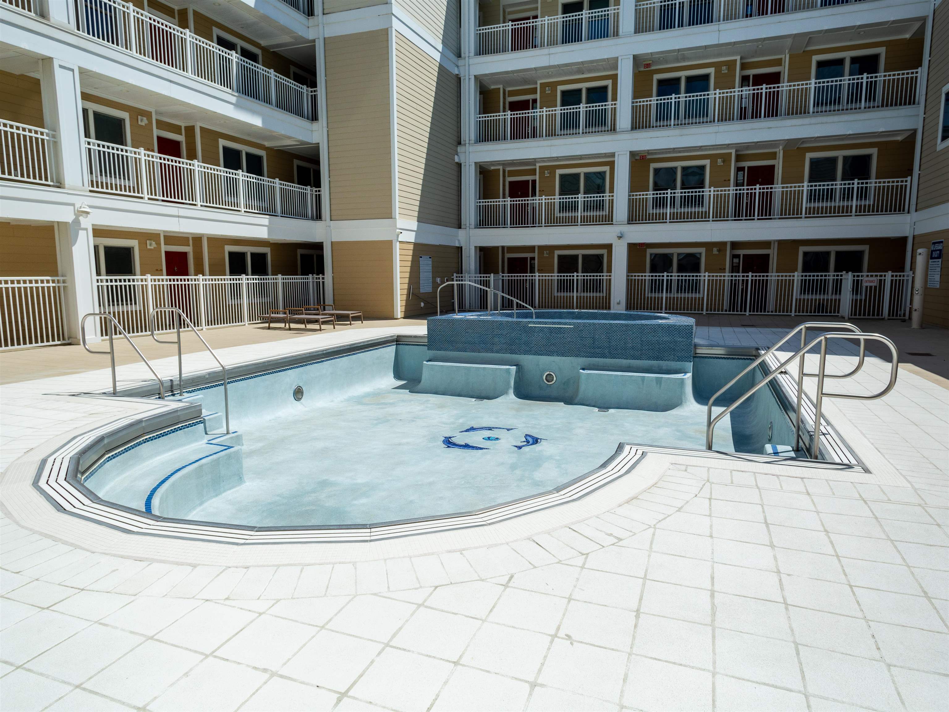 101 W Spruce Avenue Unit: 115