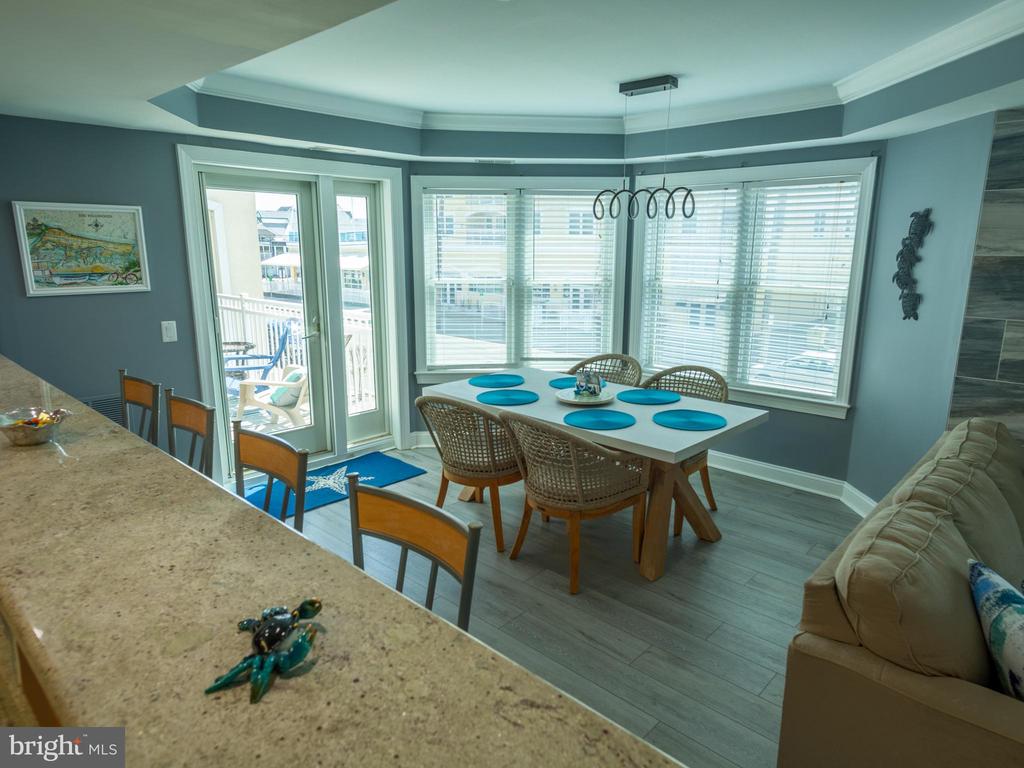 101 W SPRUCE AVENUE 115