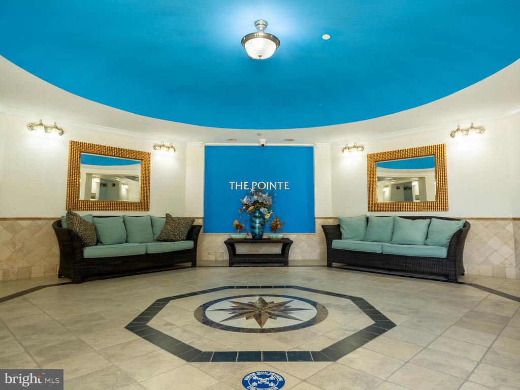 101 W SPRUCE AVENUE 115