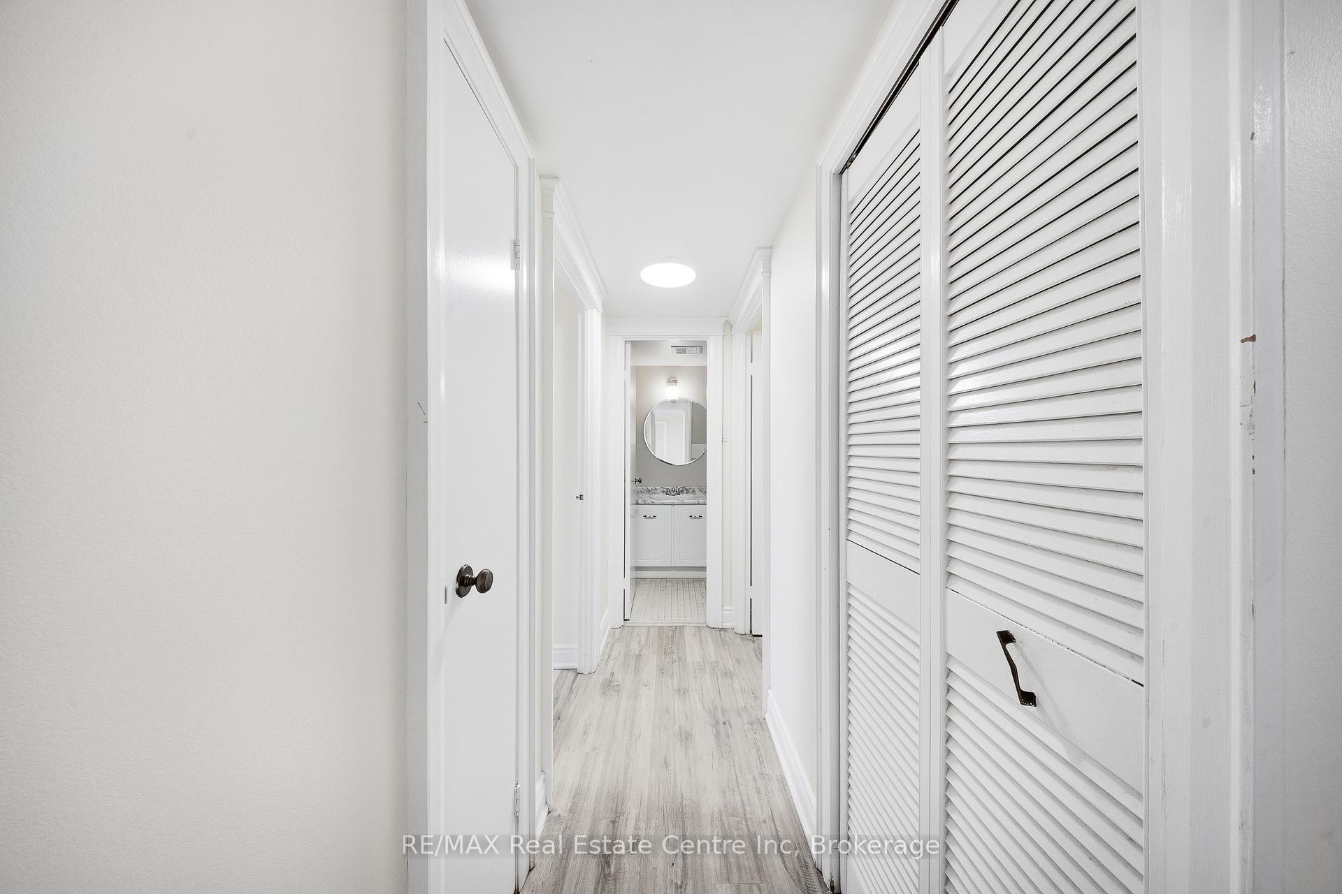 20 Mississauga Valley Blvd 1204