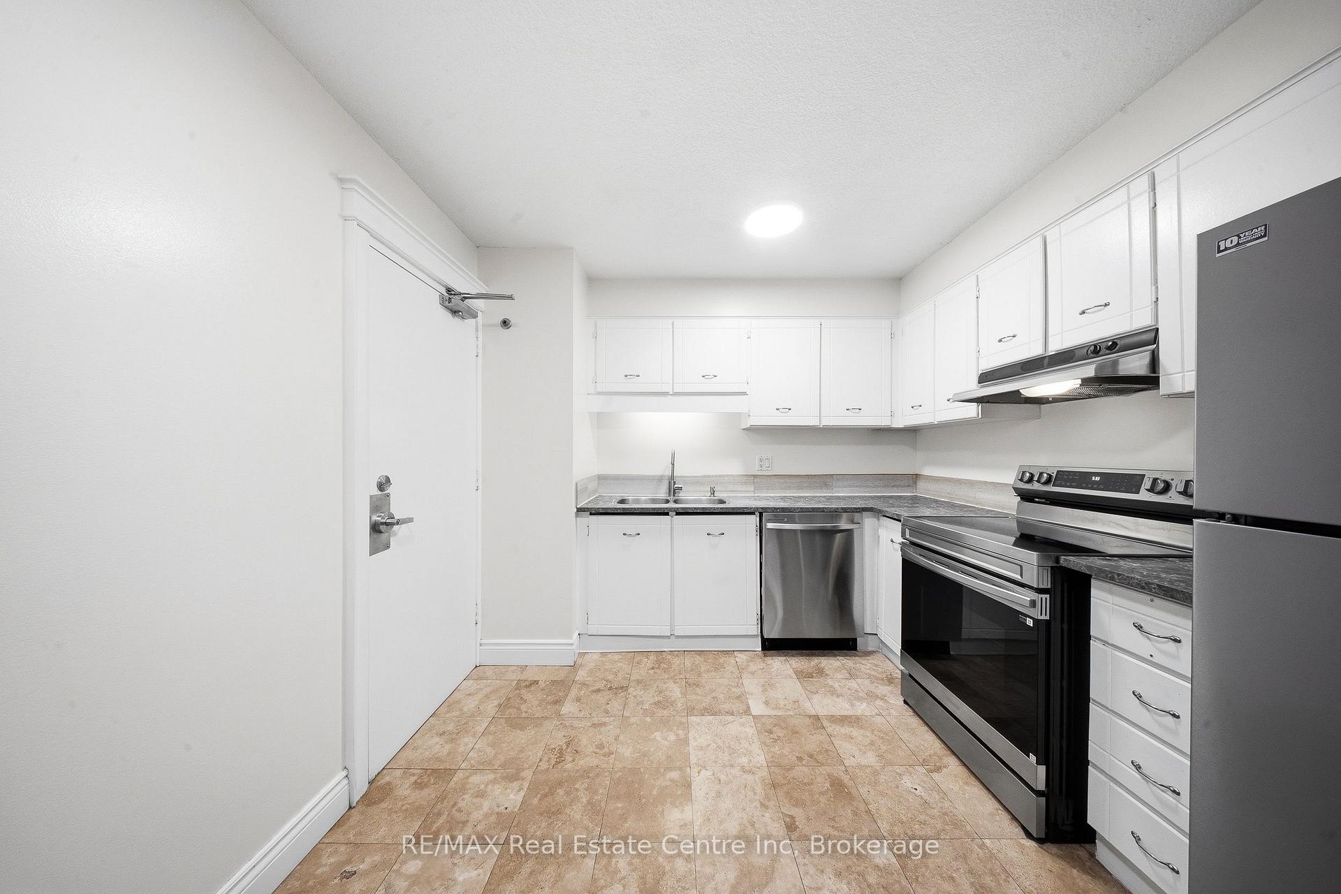 20 Mississauga Valley Blvd 1204