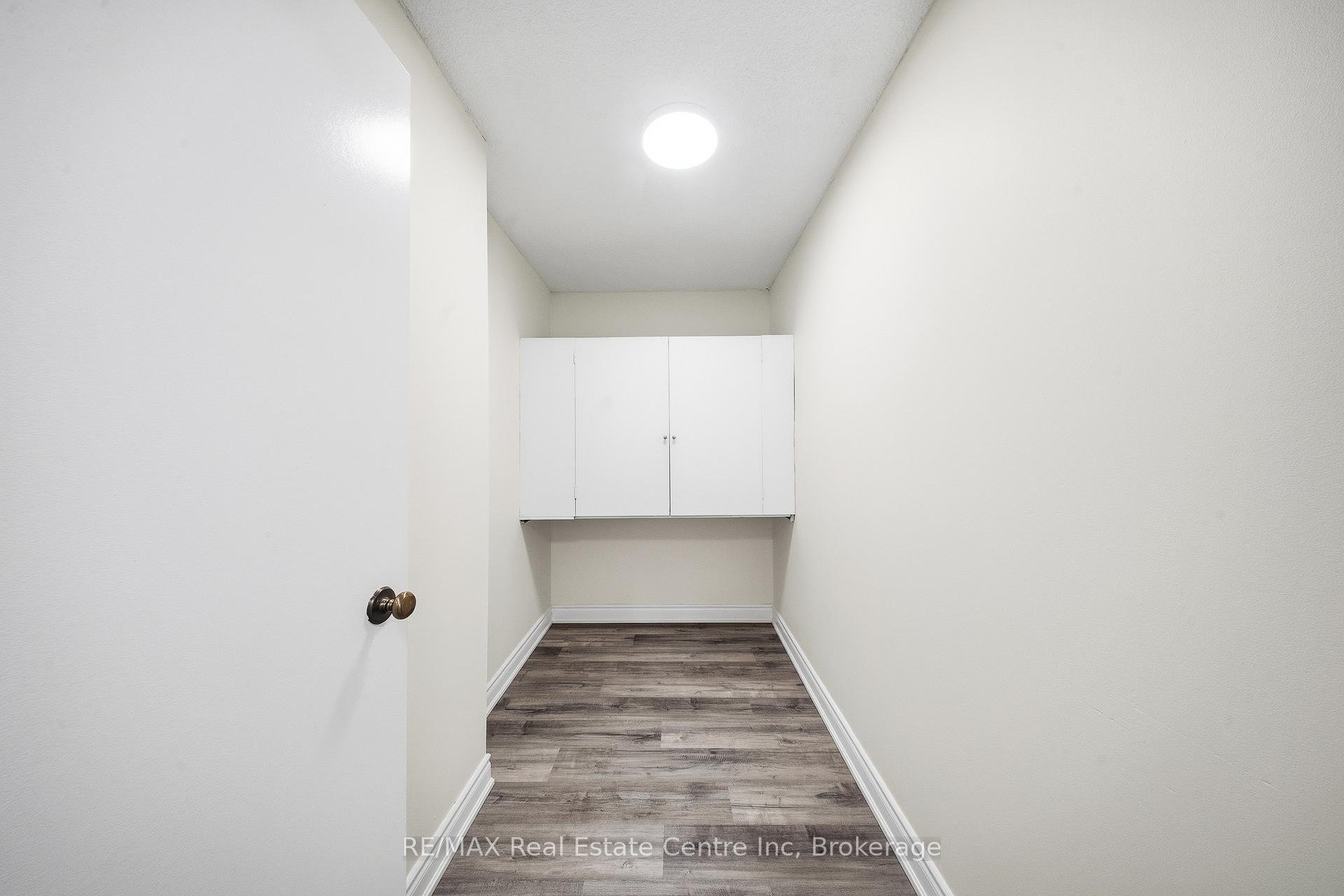 20 Mississauga Valley Blvd 1204