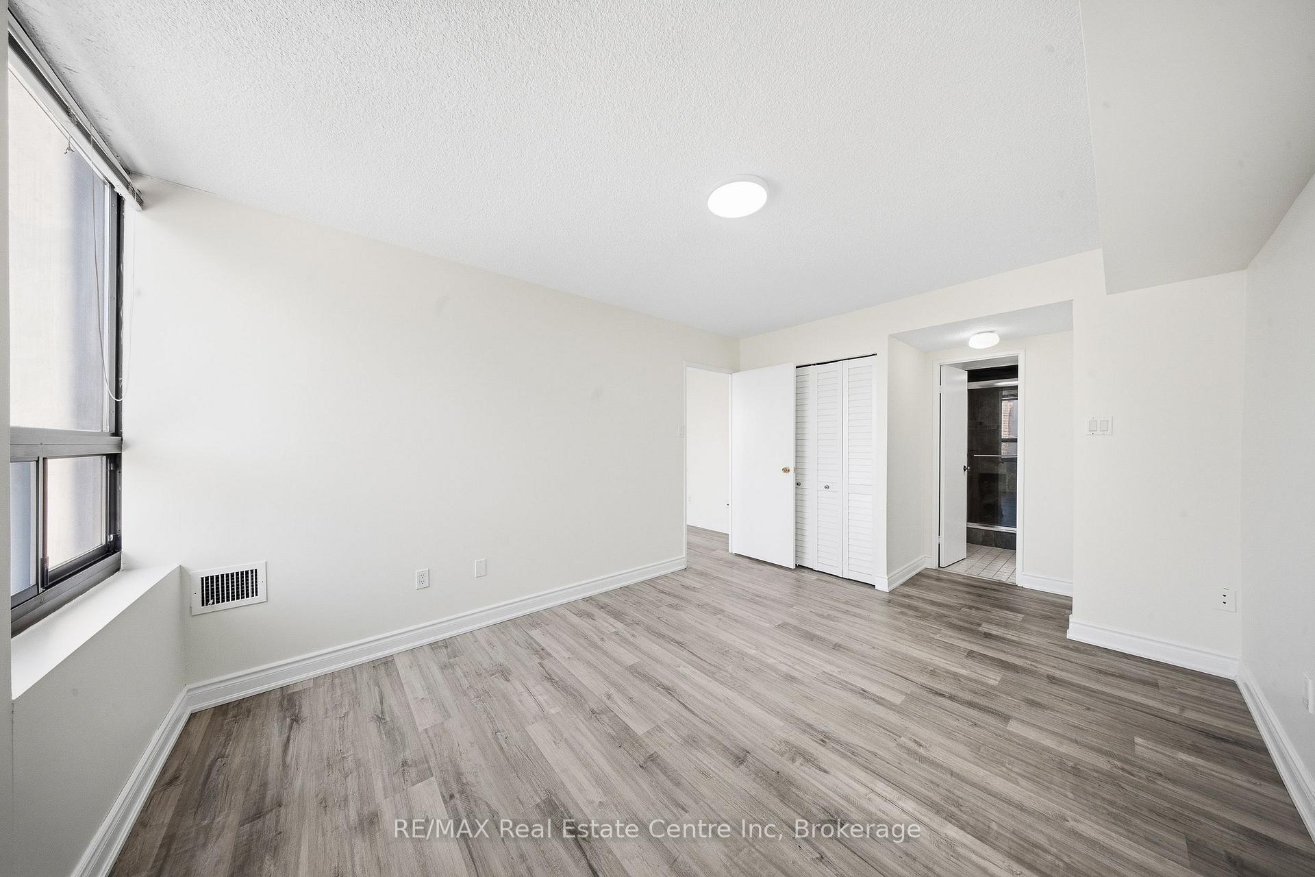 20 Mississauga Valley Boulevard Unit: 1204