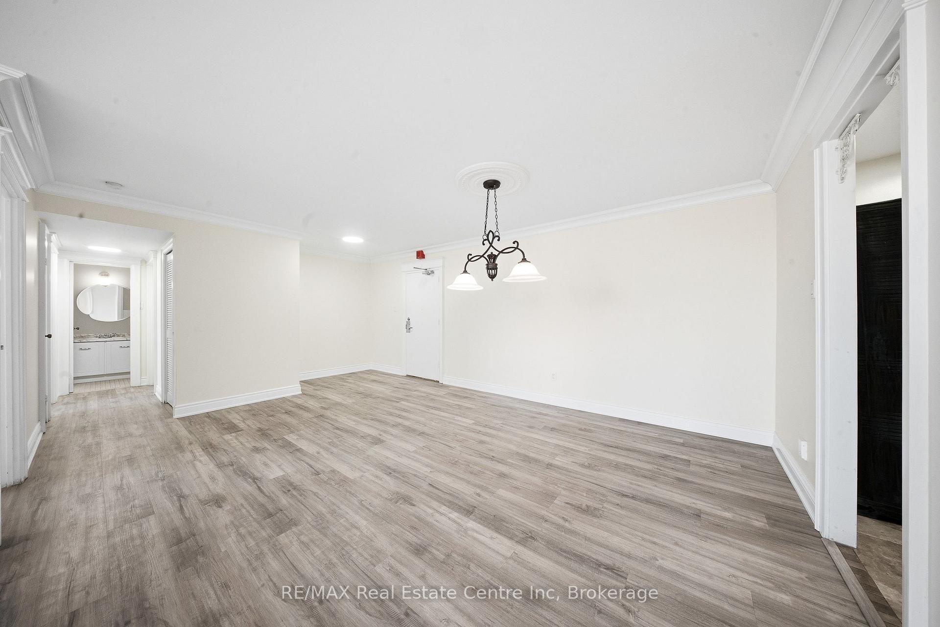 20 Mississauga Valley Boulevard Unit: 1204