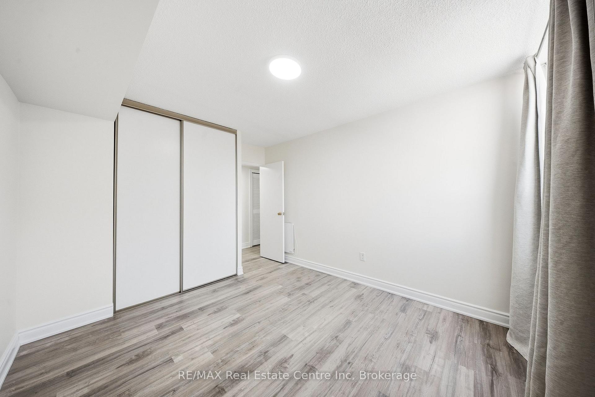 20 Mississauga Valley Boulevard Unit: 1204