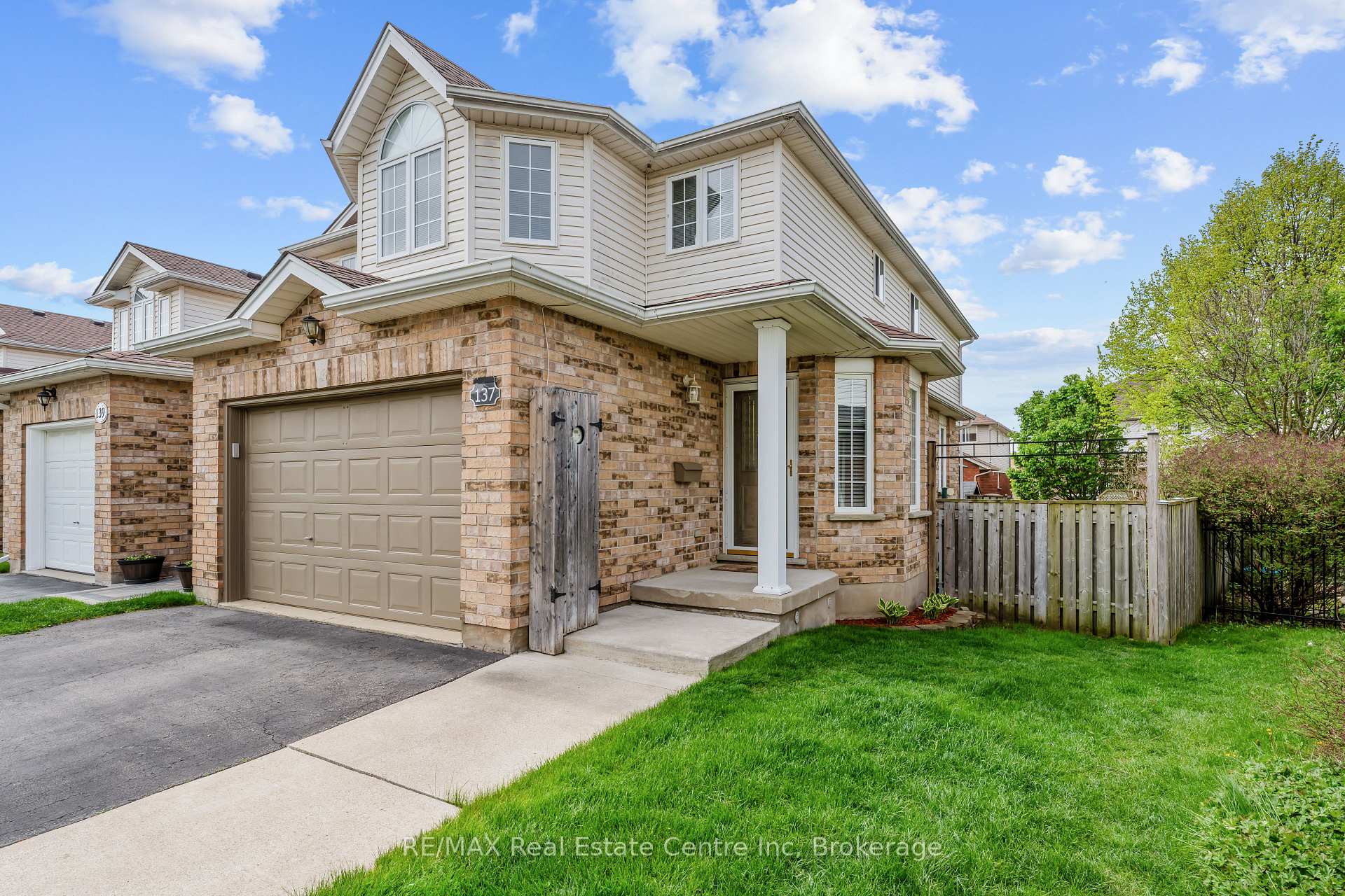 137 Gosling Gardens