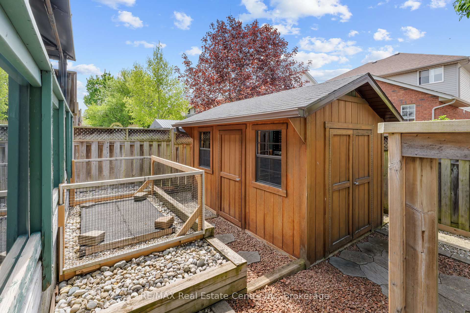 137 Gosling Gardens
