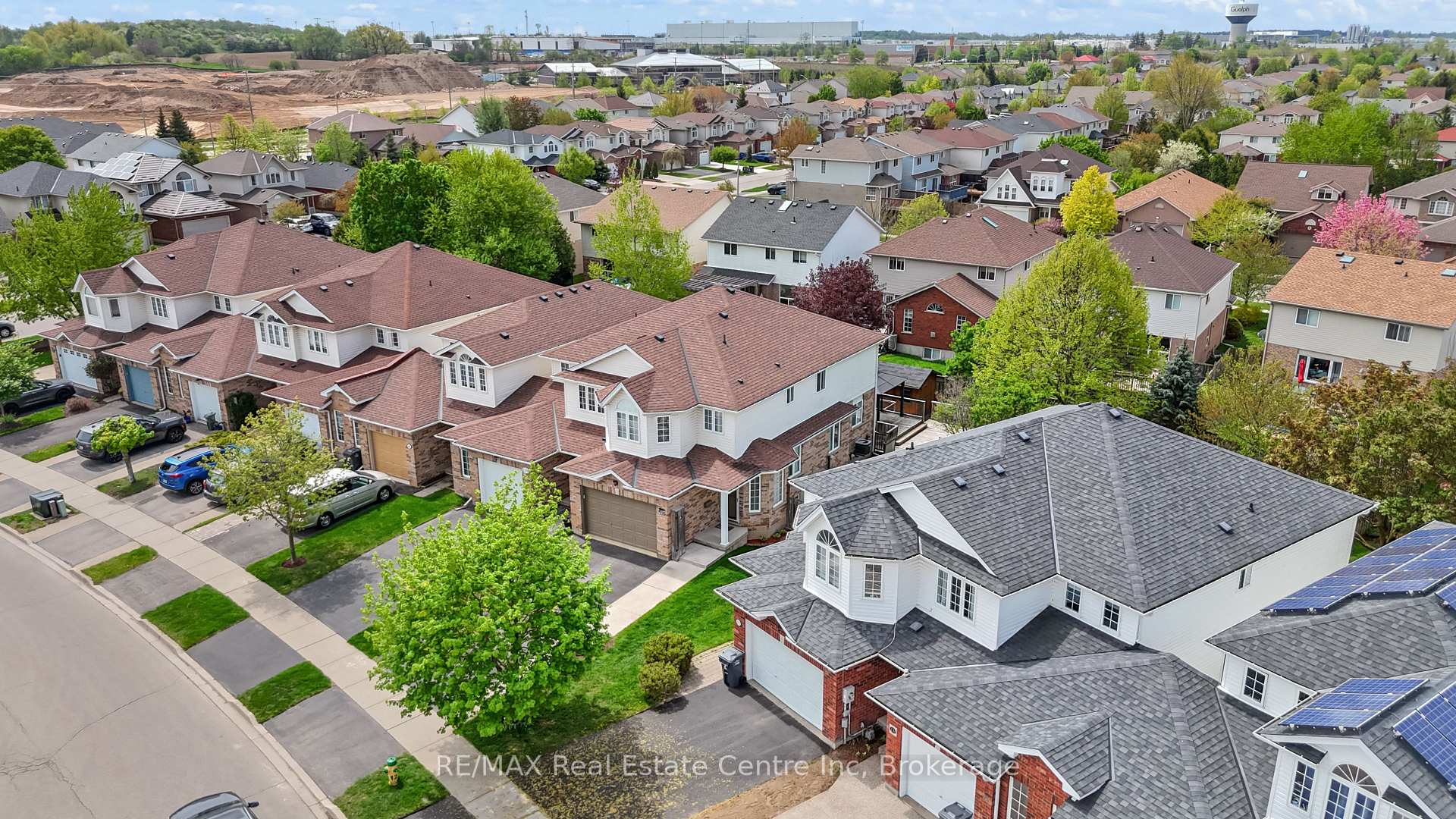 137 Gosling Gardens