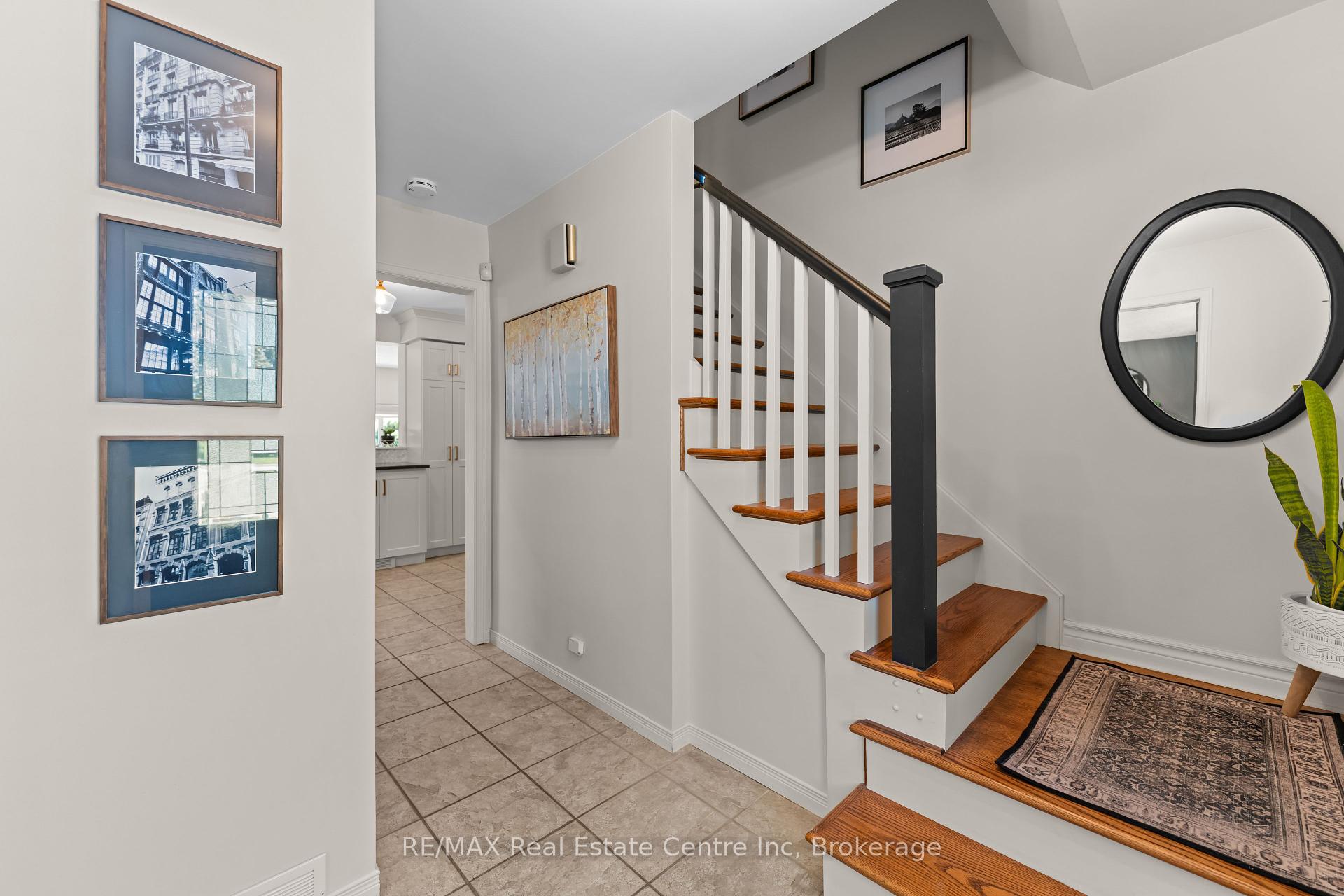 444 College Avenue W