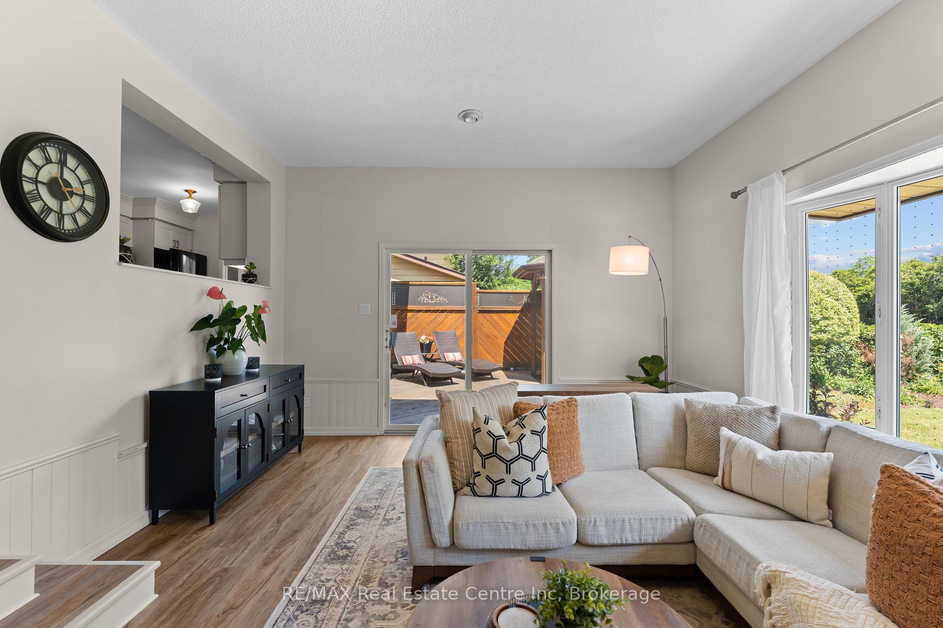 444 College Avenue W
