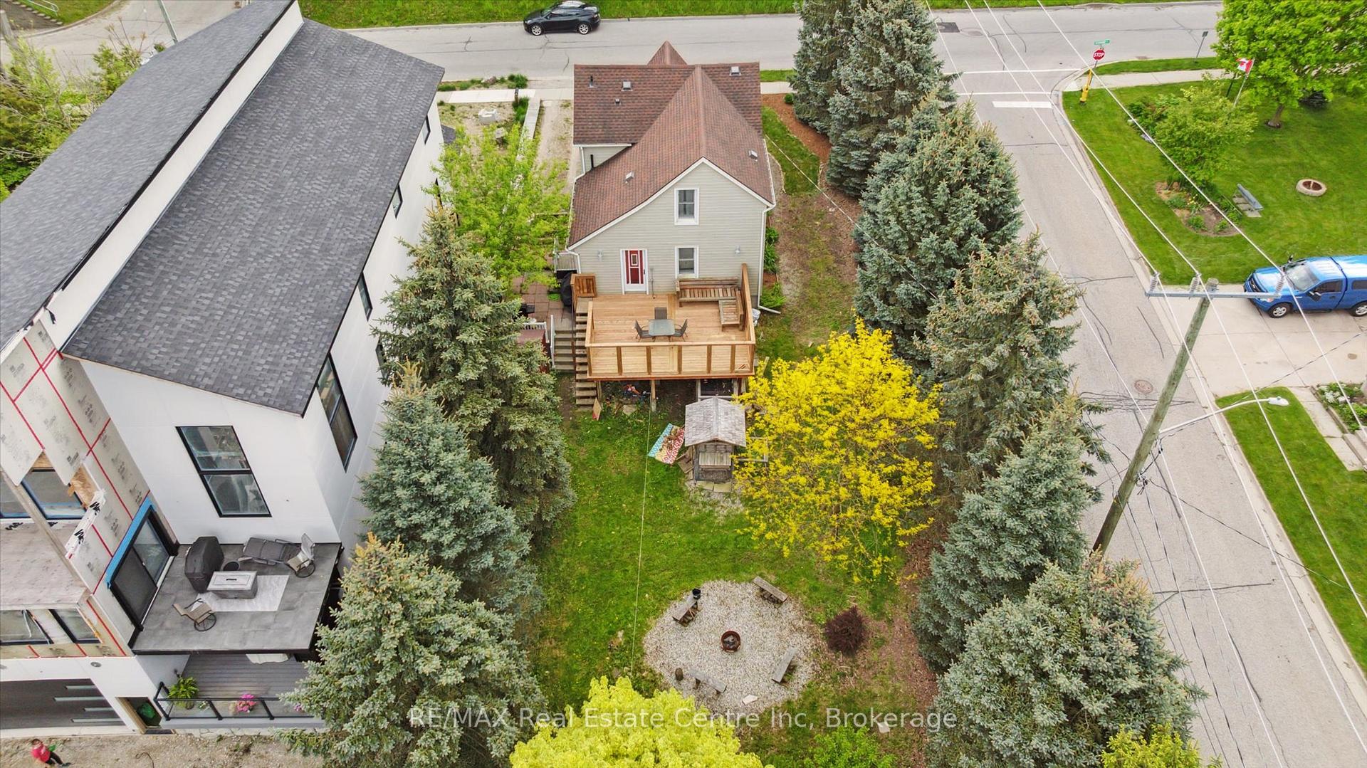 14 Riverside Drive W