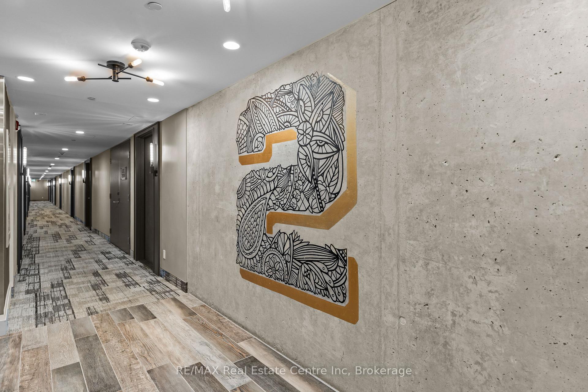 63 Arthur Street S 201