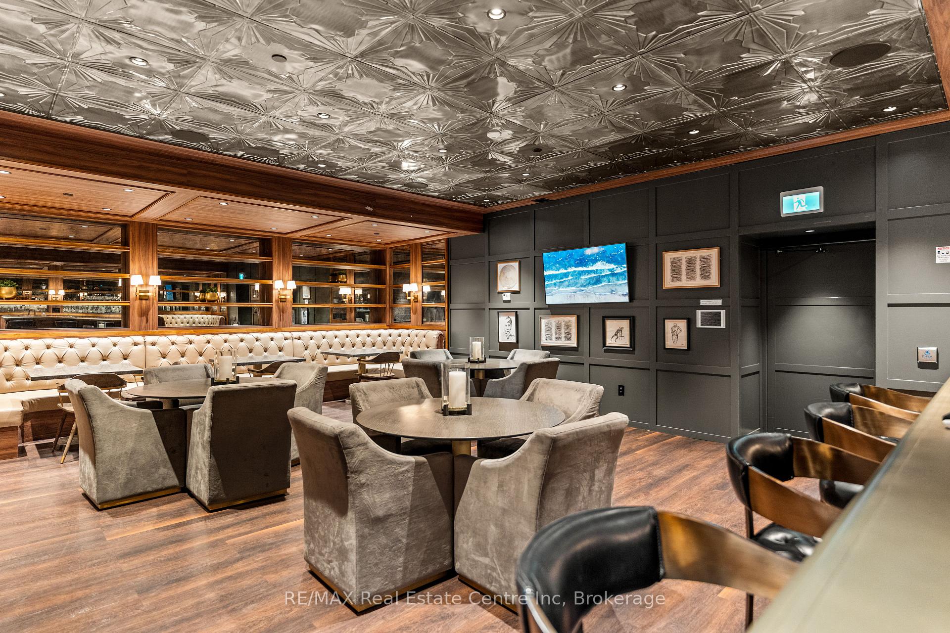 63 Arthur Street S 201