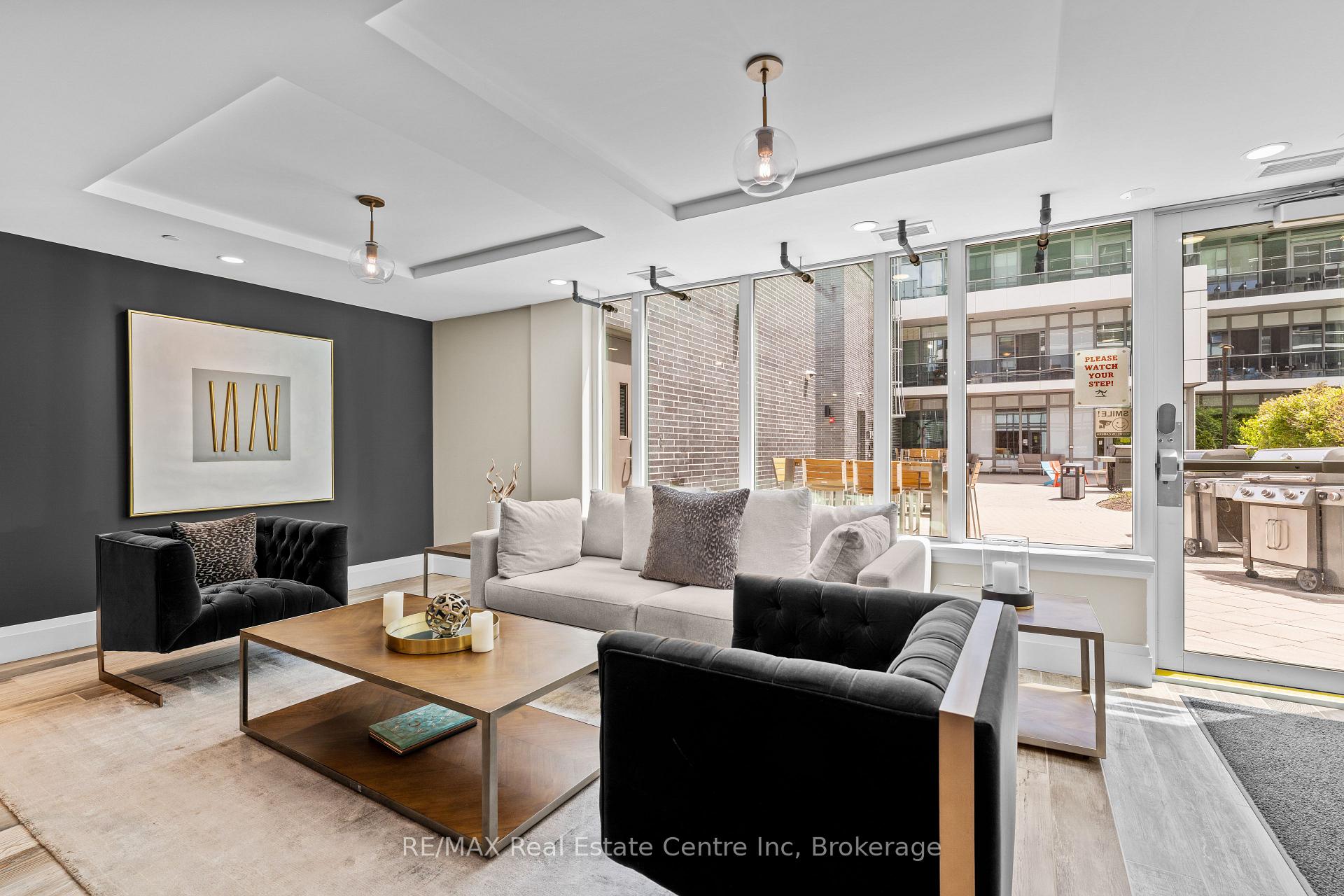 63 Arthur Street S 201