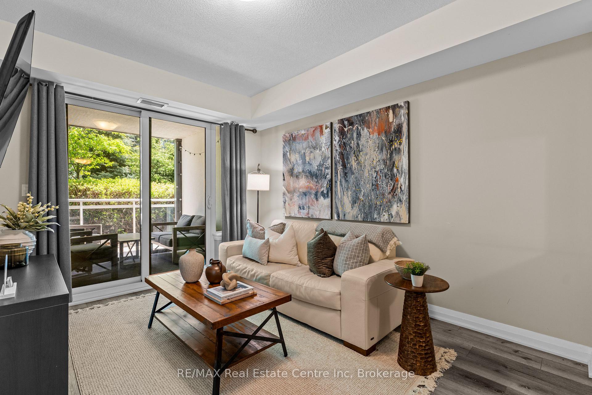 63 Arthur Street S 201