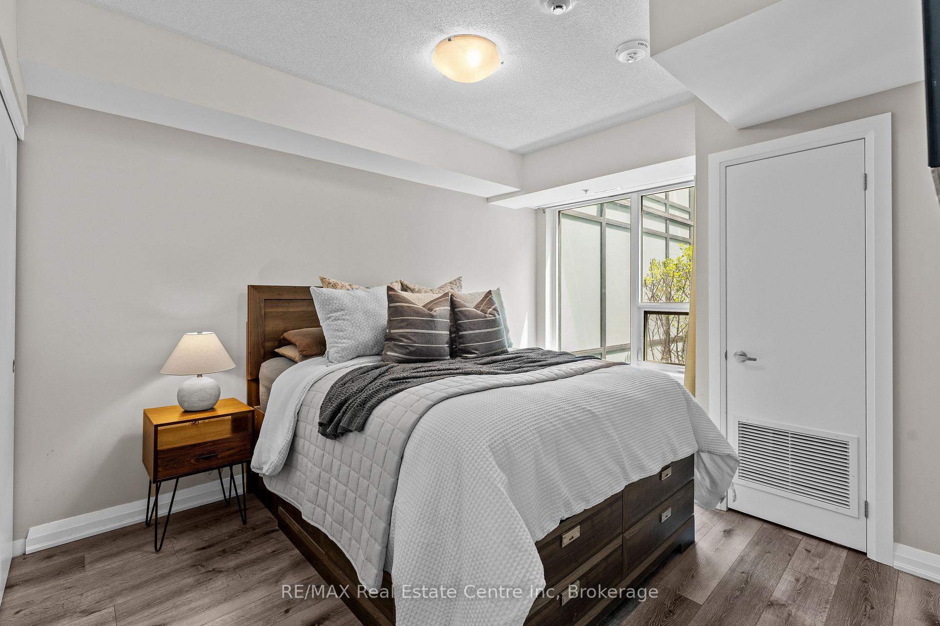 63 Arthur Street S 201