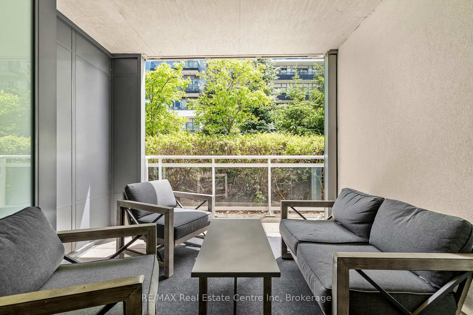 63 Arthur Street S 201