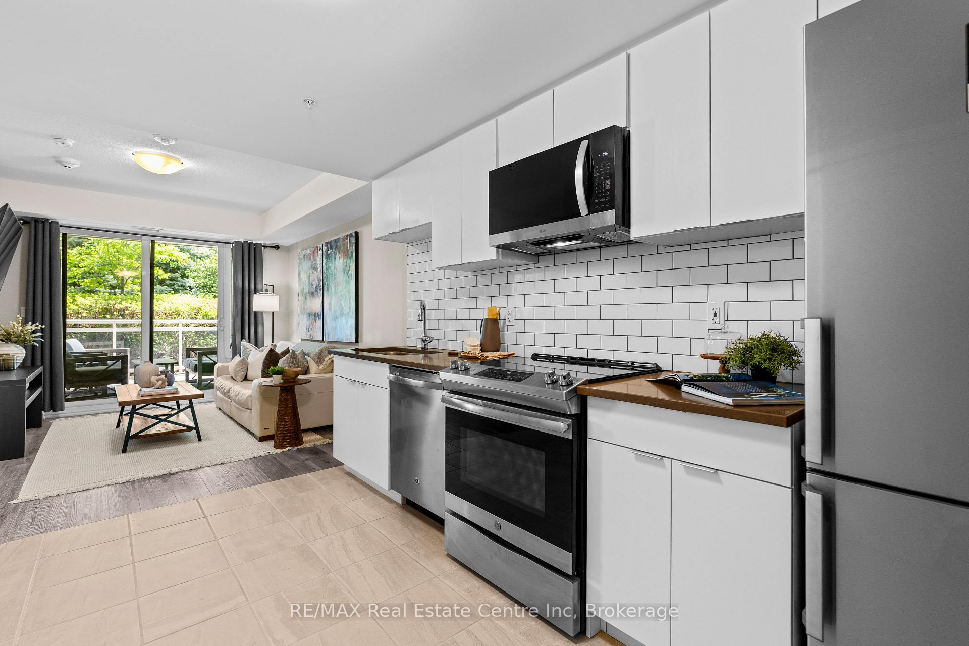 63 Arthur Street S 201