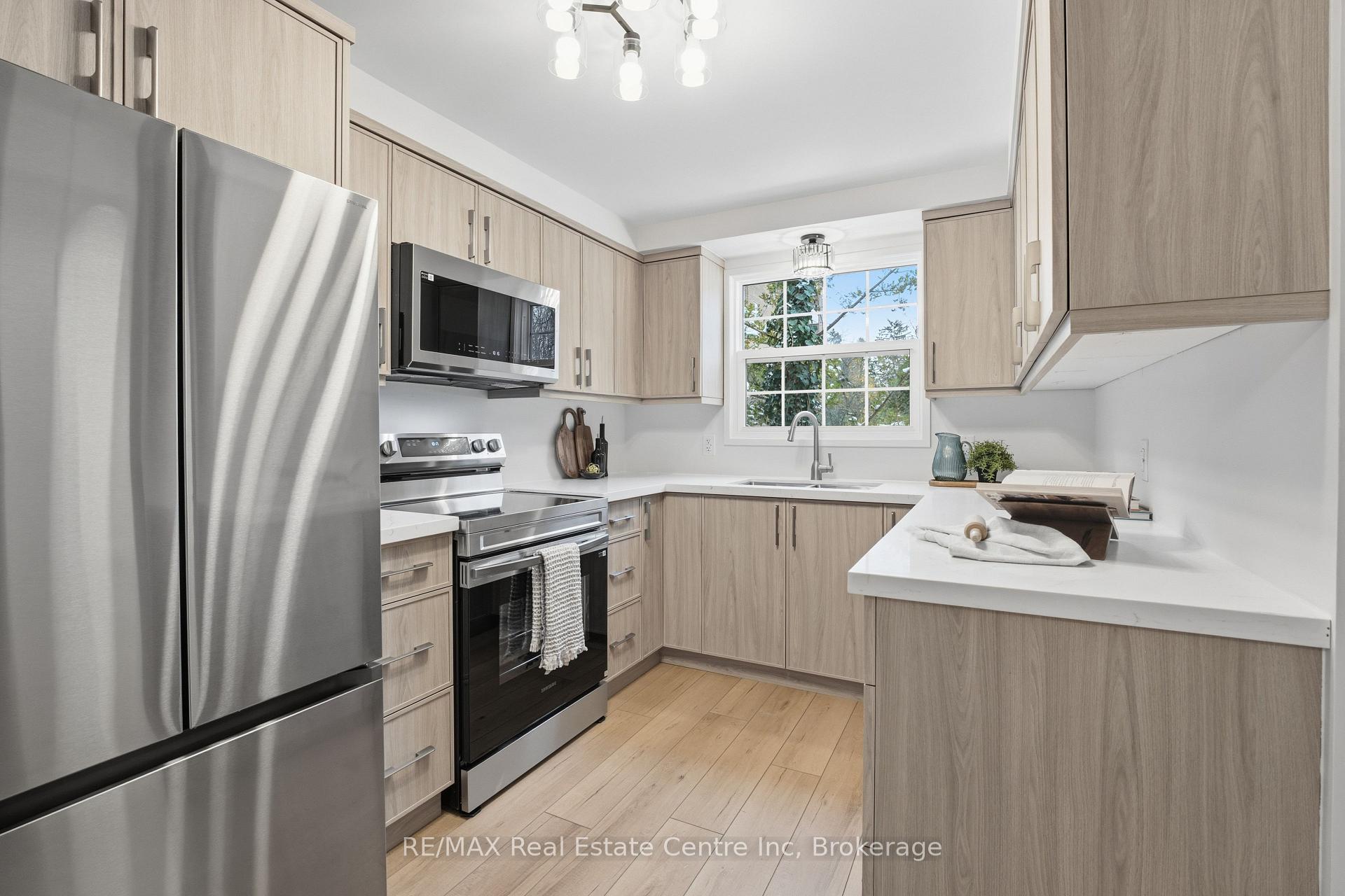 383 Edinburgh Road S #1