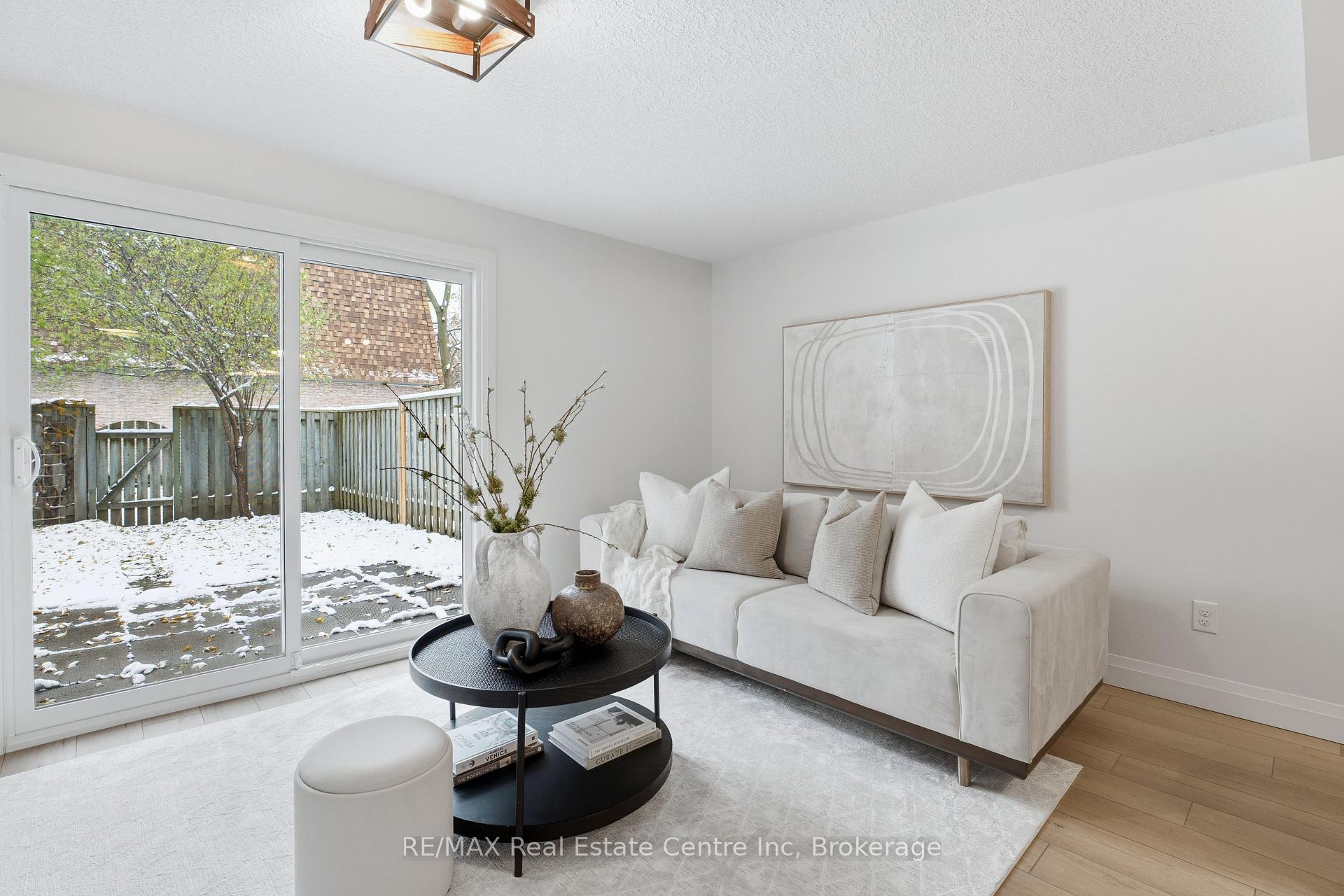 383 Edinburgh Road S #1