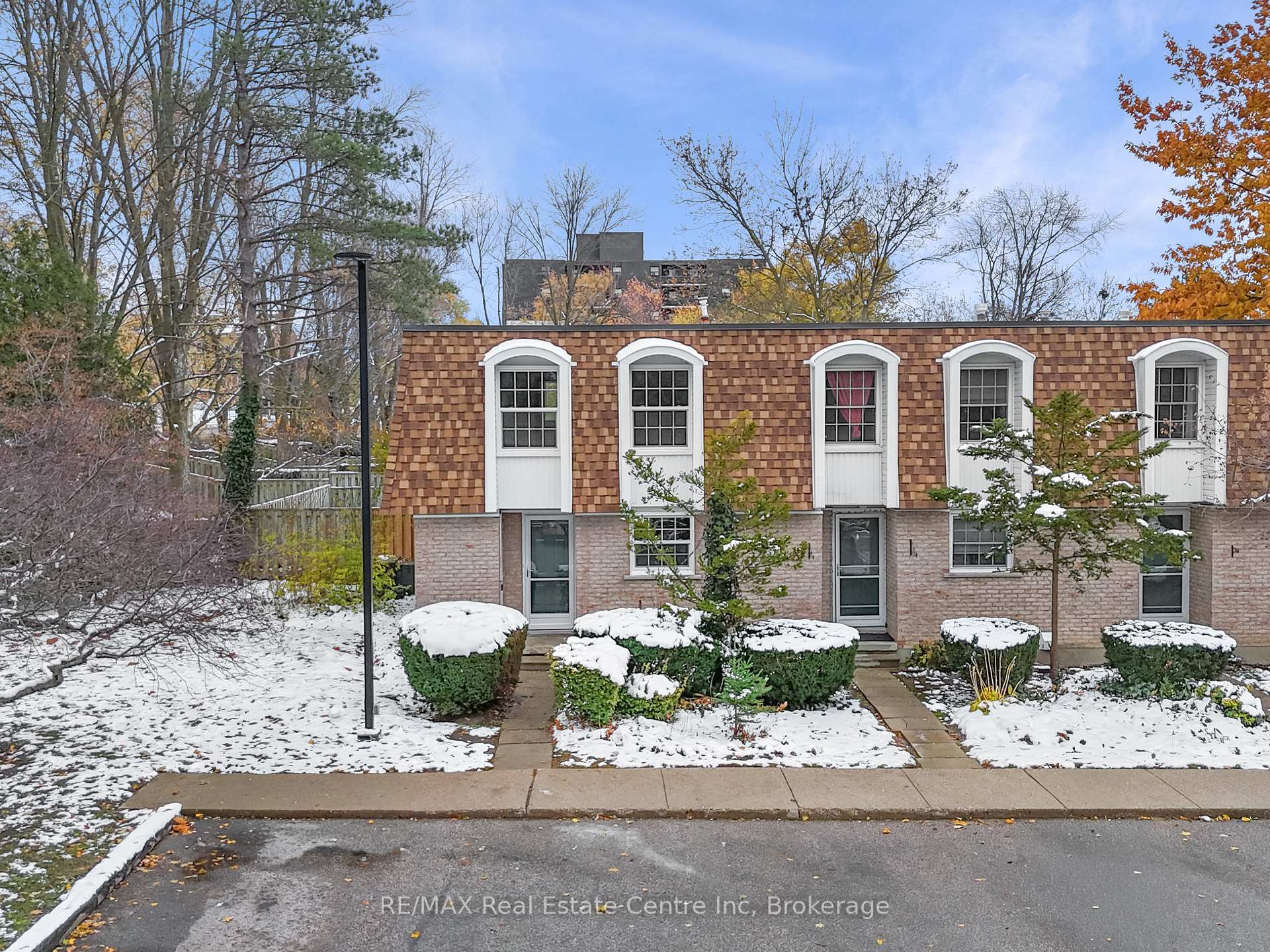 383 Edinburgh Road S #1