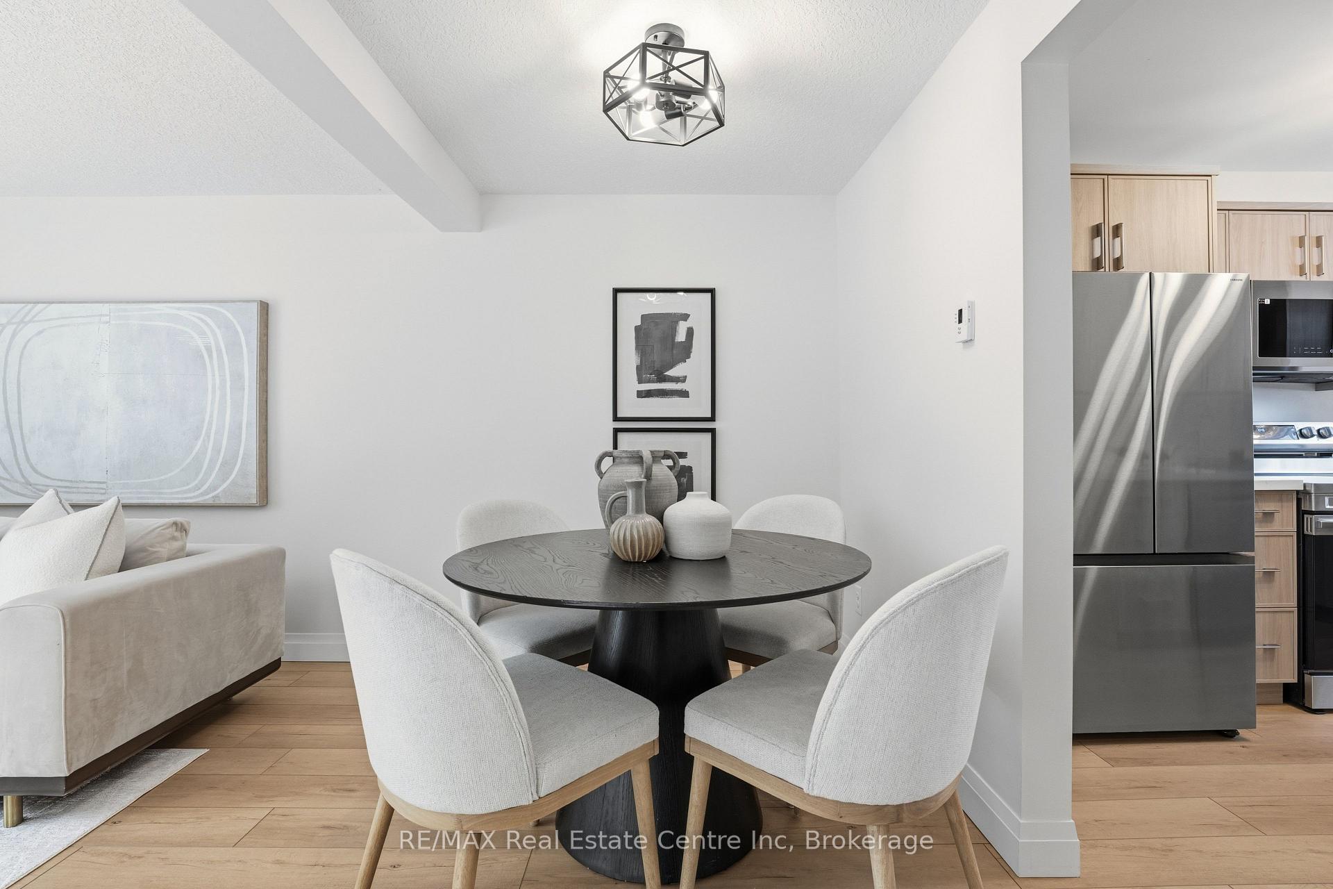 383 Edinburgh Road S #1