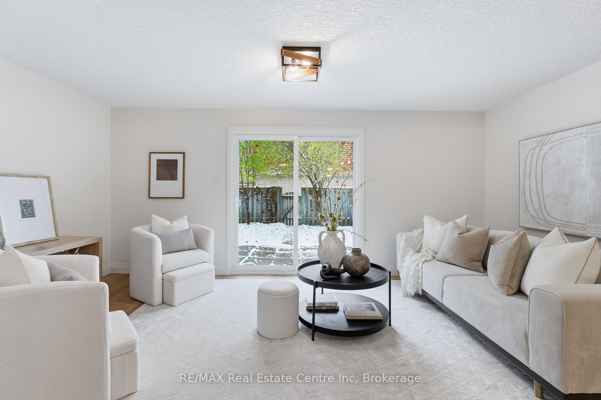 383 Edinburgh Road S #1