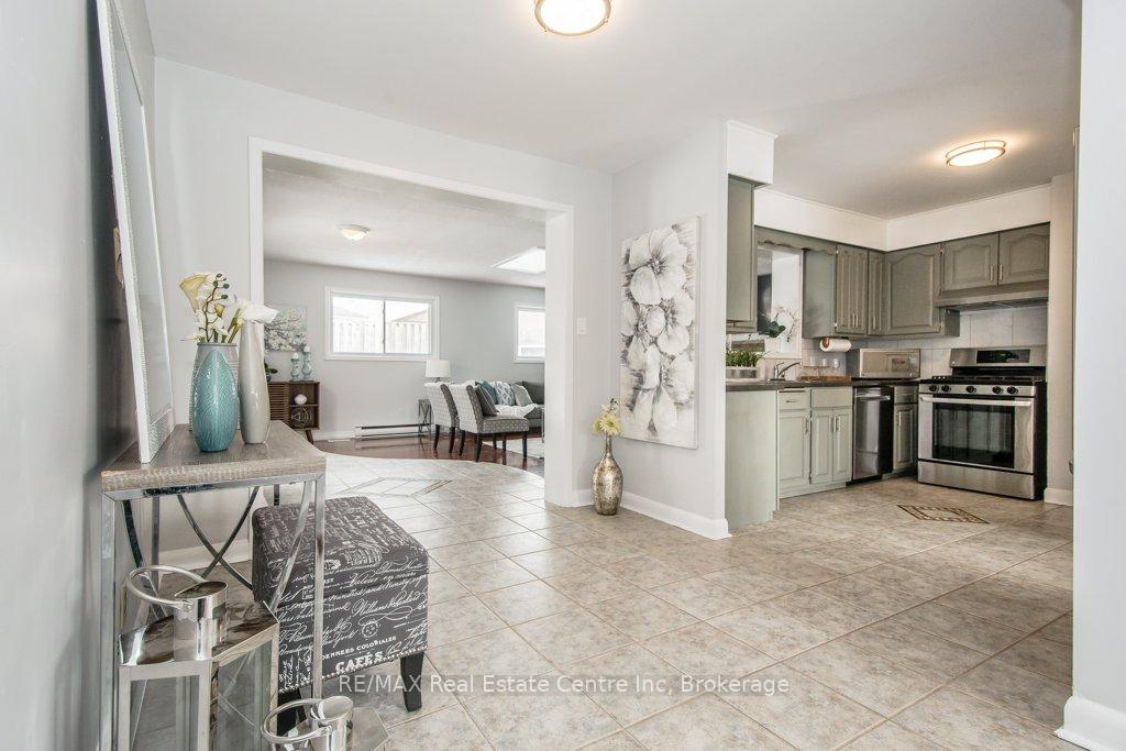 31 Sunnylea Crescent, Guelph, ON N1E 1W3
