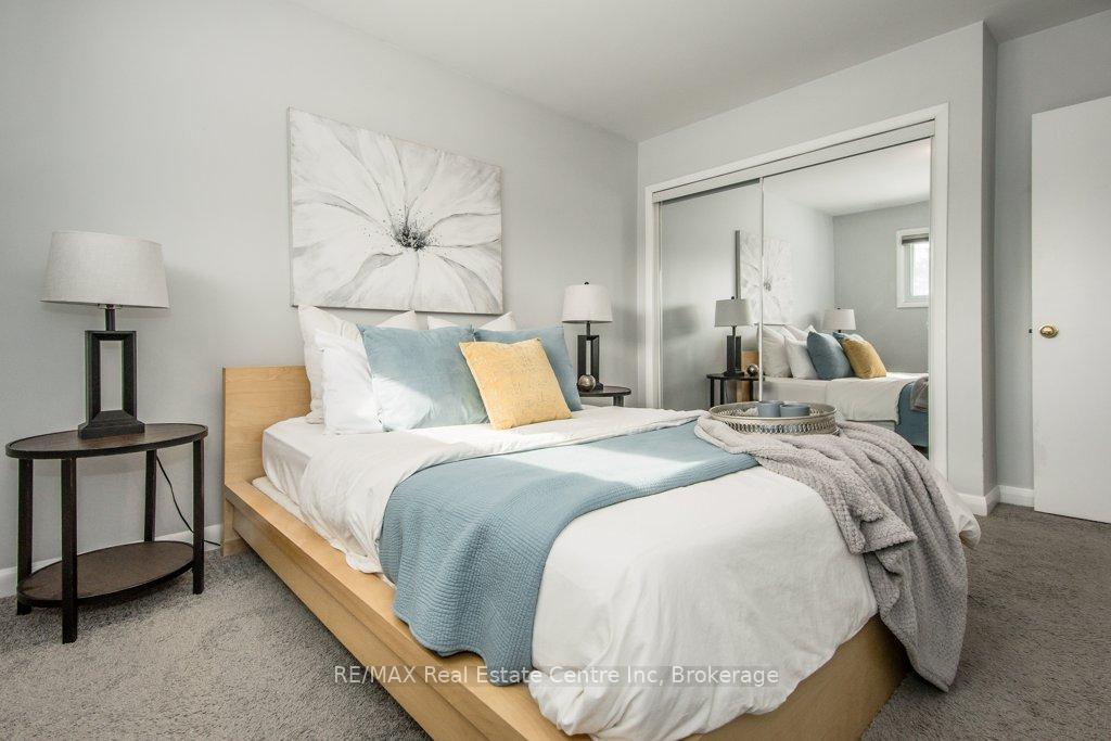 31 Sunnylea Crescent, Guelph, ON N1E 1W3