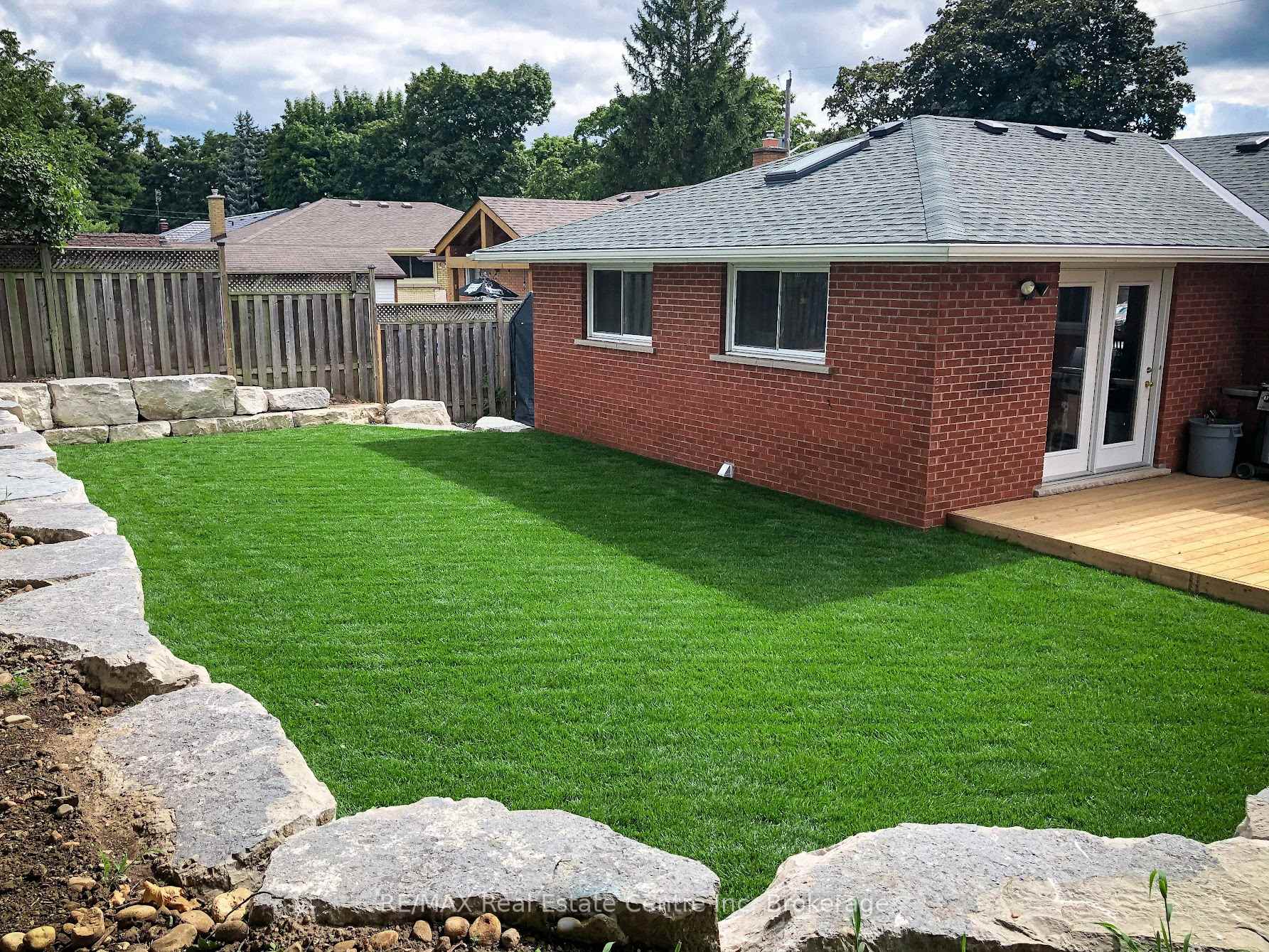 31 Sunnylea Crescent, Guelph, ON N1E 1W3