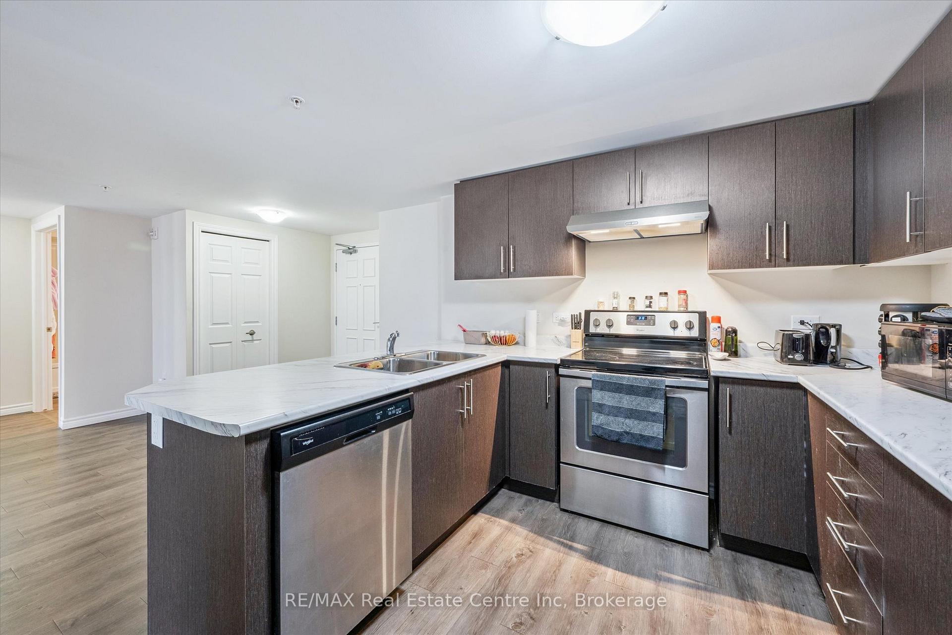 7 Kay Crescent 604, Guelph, ON N1L 0L9