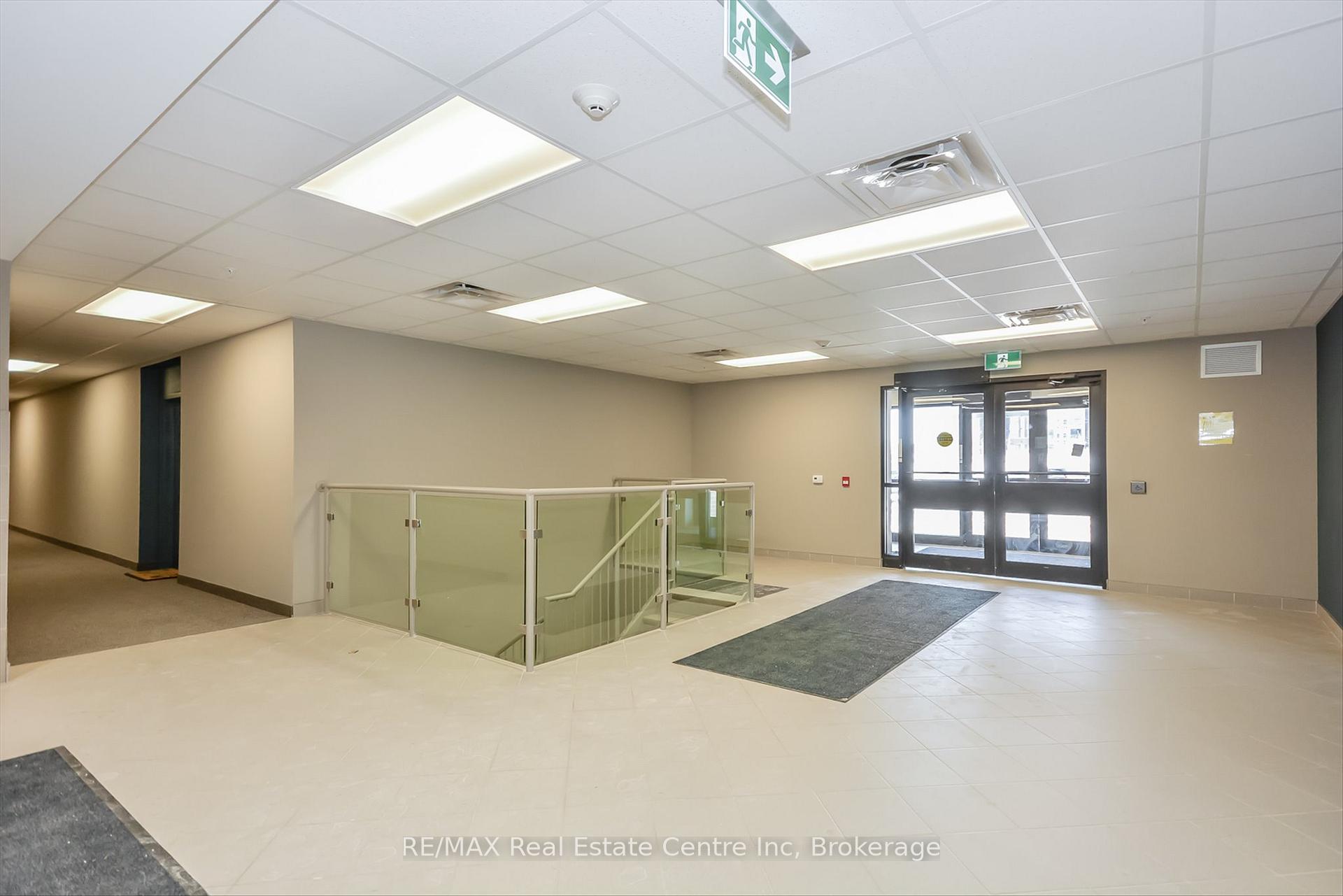 7 Kay Crescent 604, Guelph, ON N1L 0L9
