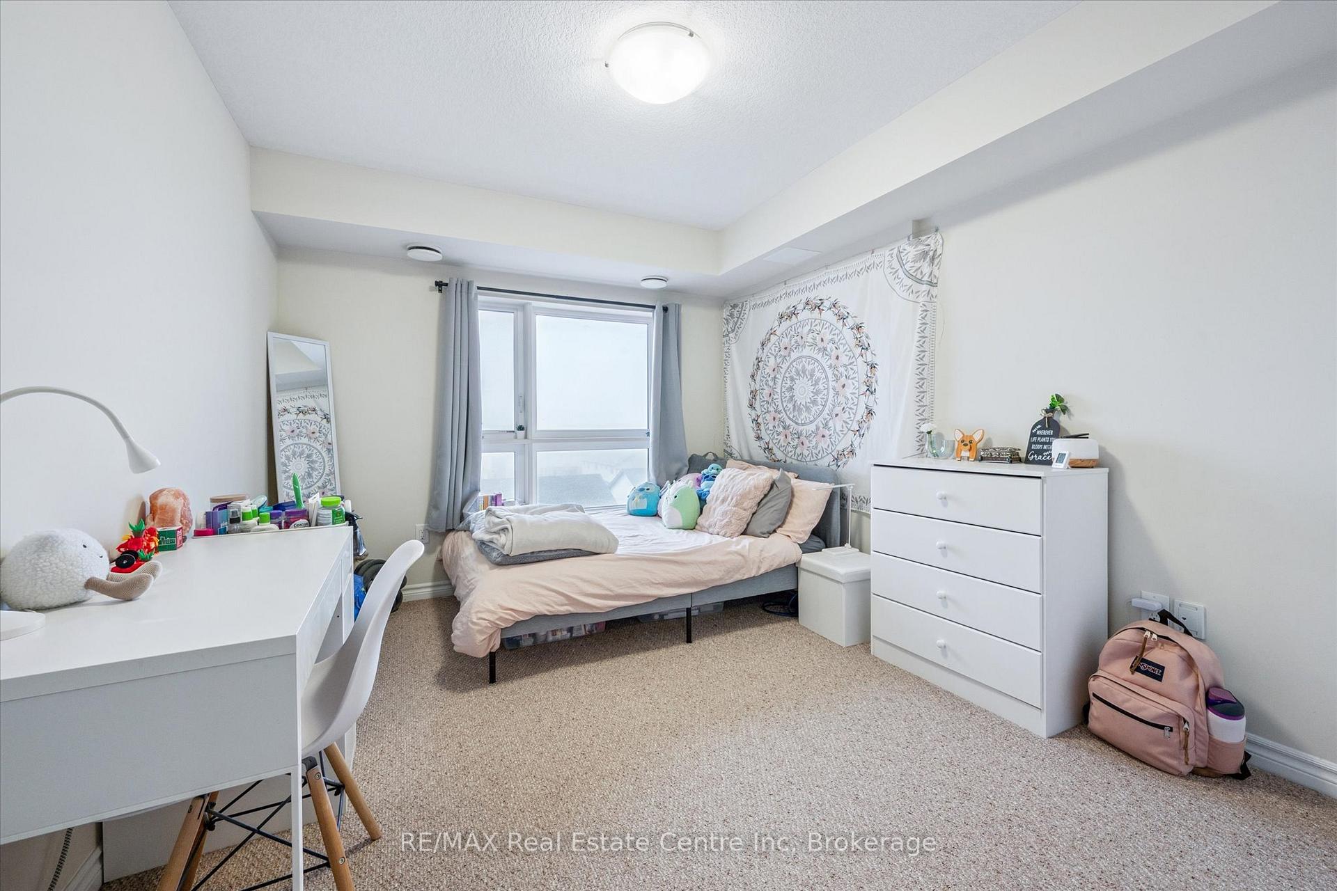 7 Kay Crescent 604, Guelph, ON N1L 0L9