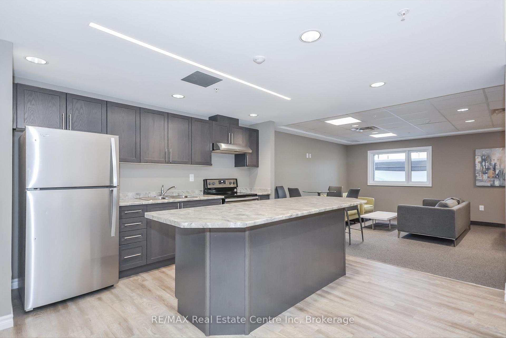 7 Kay Crescent 604, Guelph, ON N1L 0L9