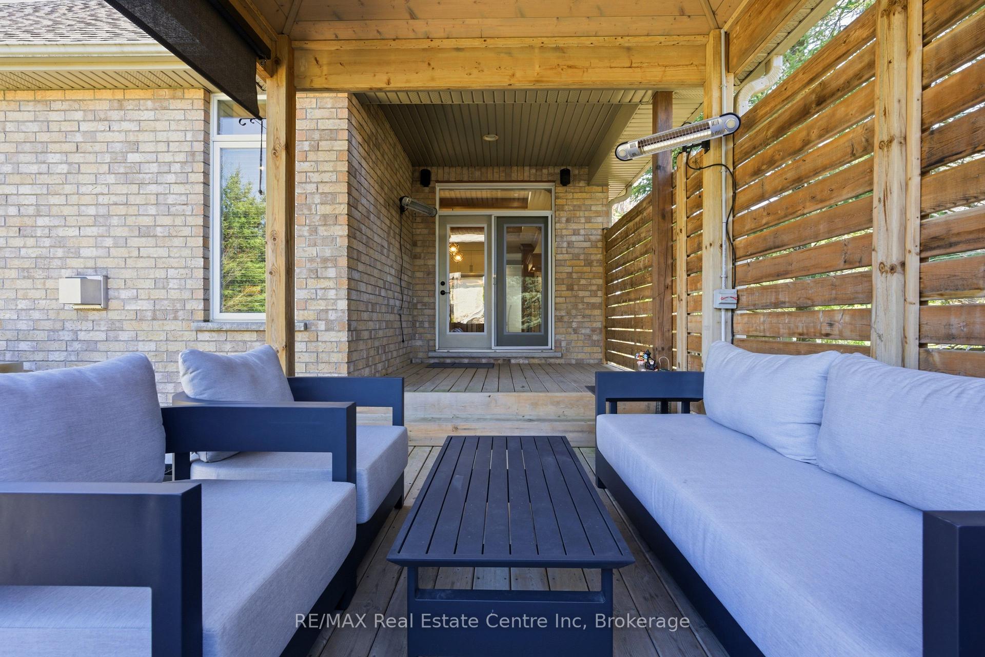 102 Kortright Road E