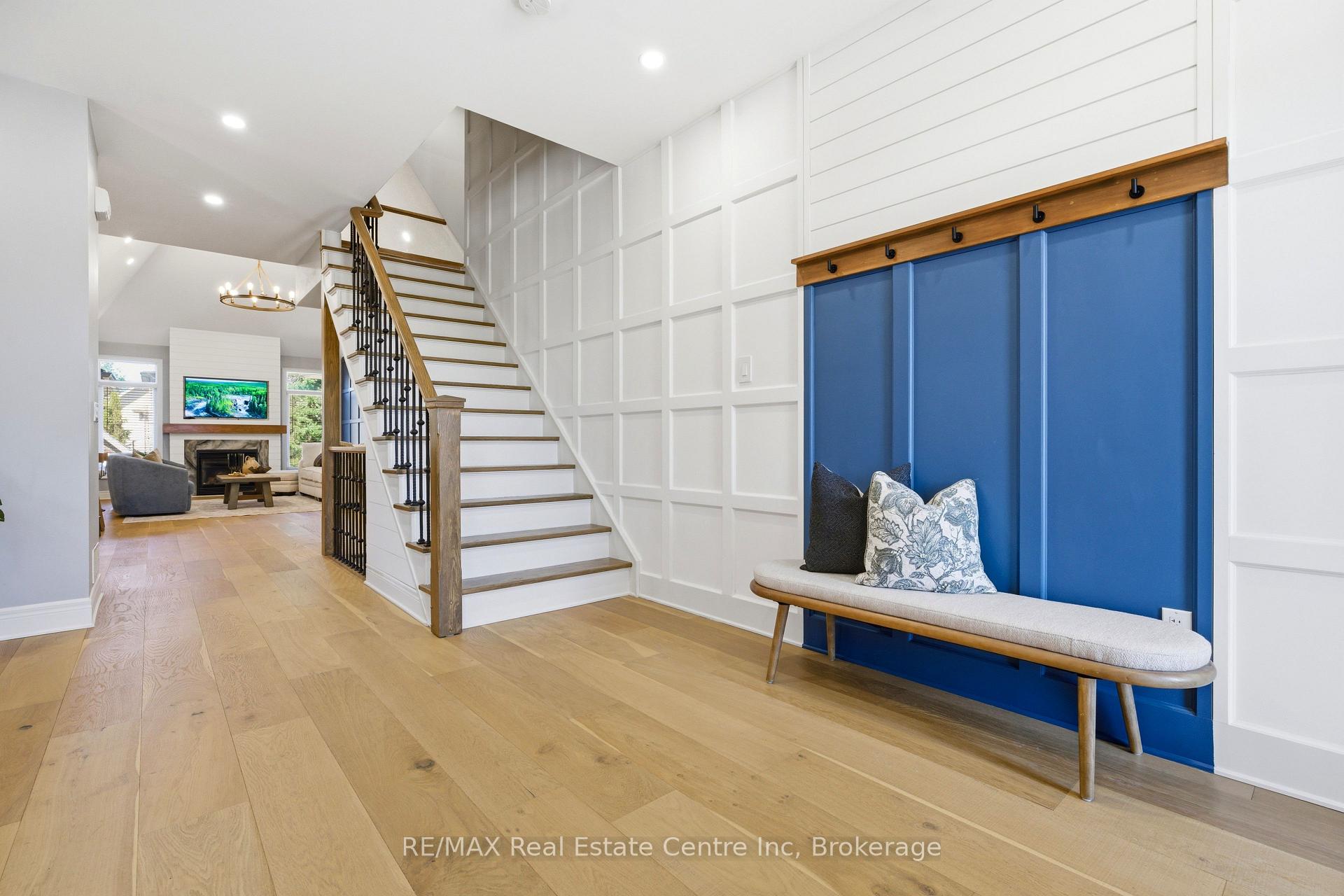 102 Kortright Road E